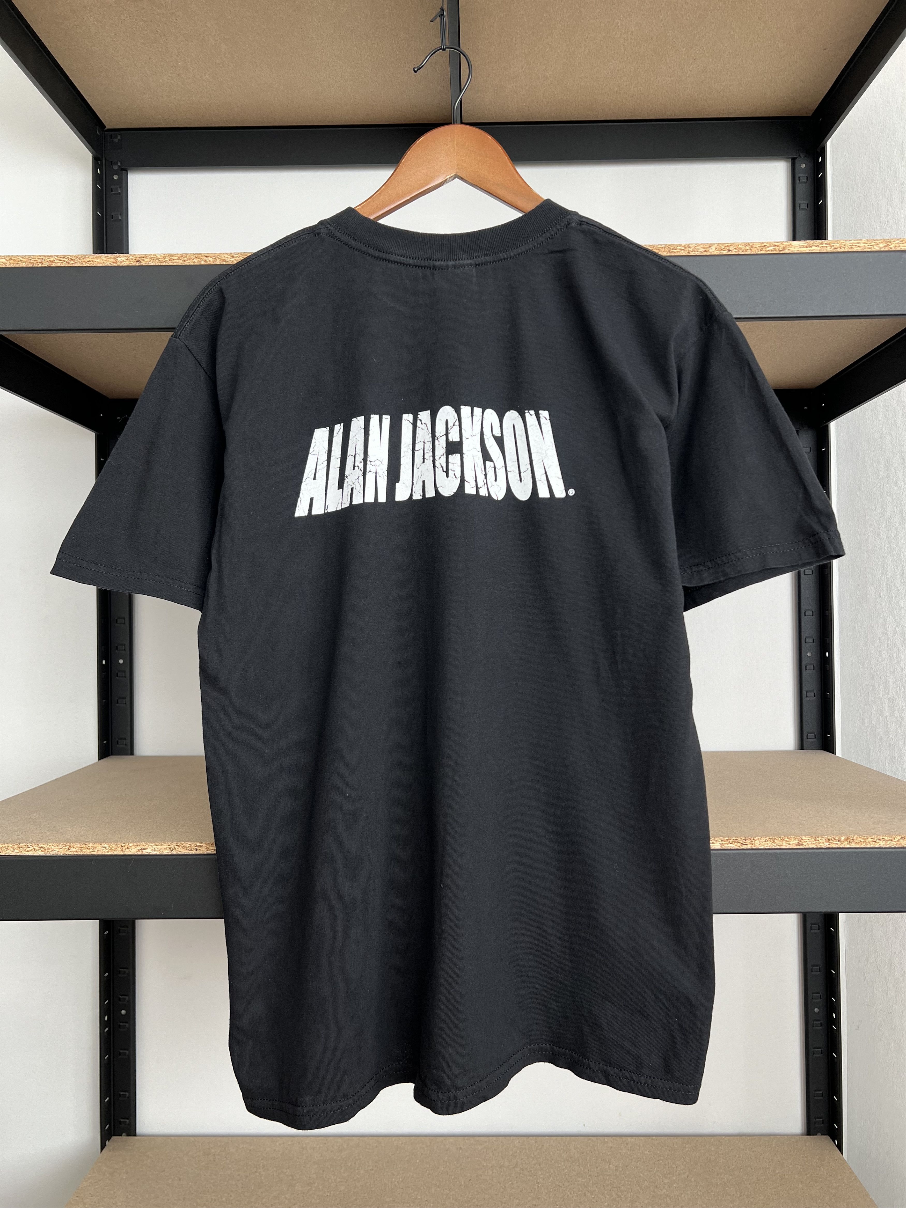 Band Tees Vintage 2000s Alan Jackson Singer Black T-shirt Size US M / EU 48-50 / 2 - 3 Thumbnail