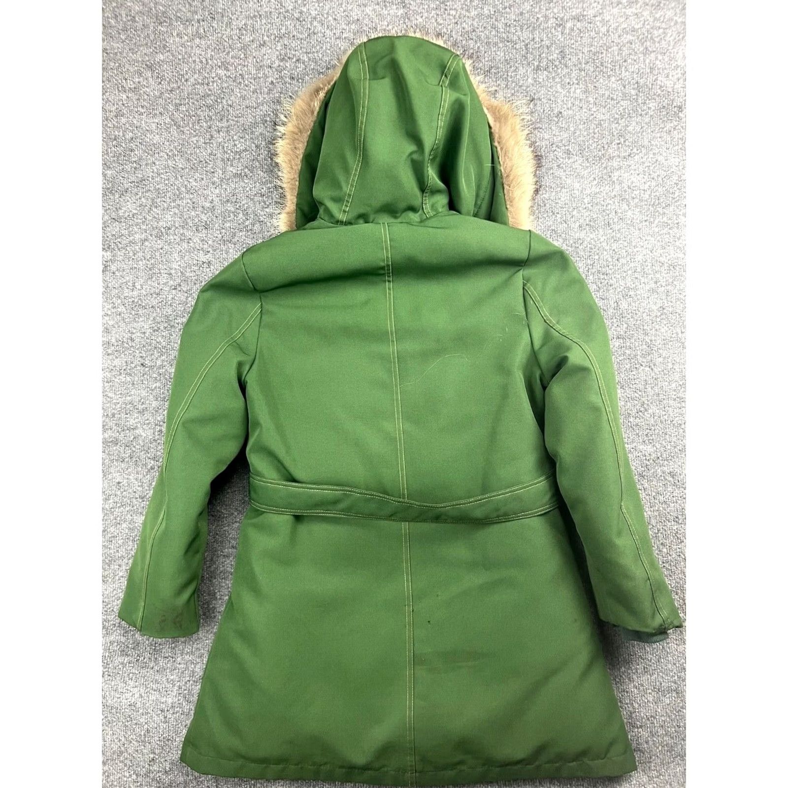 Eddie Bauer VINTG 70s Eddie Bauer Goose Down Jacket Women's S/M Green Belted Coyote Fur Hood Size S / US 4 / IT 40 - 7 Thumbnail