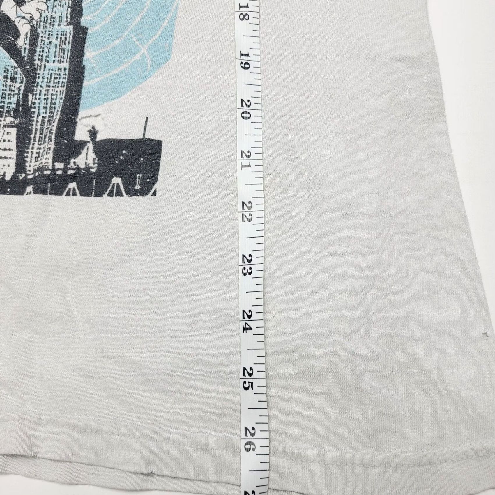 Vintage VINTAGE Looney Tunes T Shirt Sylvester Tweety Bird New York L Large White Graphic 90s Cartoon Mens Size US L / EU 52-54 / 3 - 7 Thumbnail