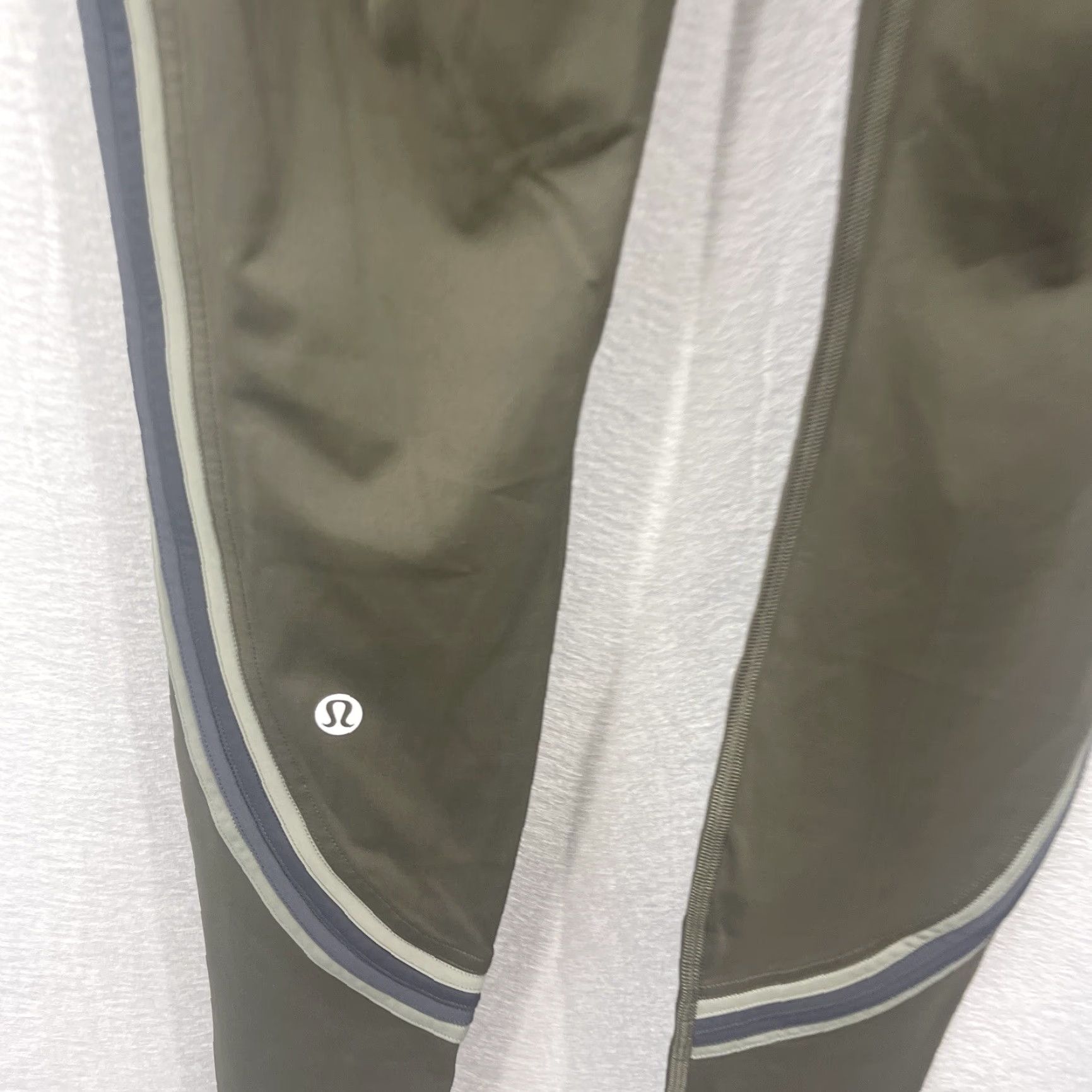 Lululemon Lululemon Run Crew Leggings Women 6 Hi Rise Olive Green Full Length Logo Running Leggings Size 28" / US 6 / IT 42 - 7 Thumbnail