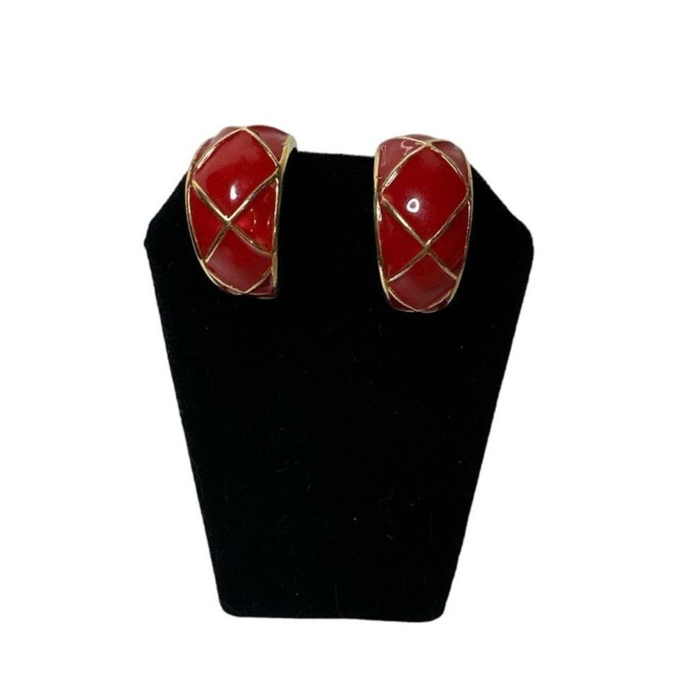 Vintage Christmas Red Gold Criss Cross Enamel Hoop Clip Earrings 80s Size ONE SIZE - 3 Thumbnail