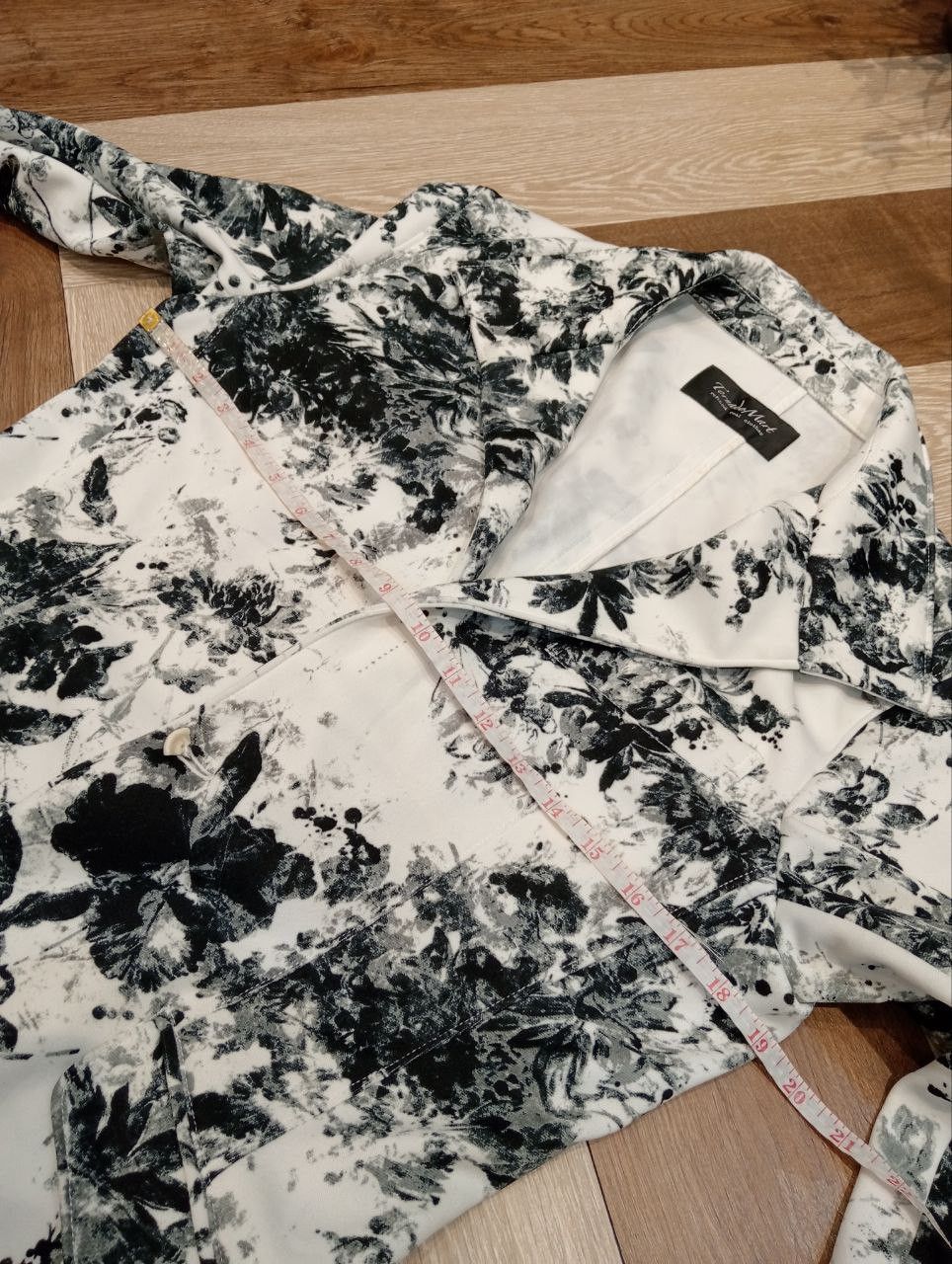 Tornado Mart TORNADO MART JAPAN FLORAL BLACK & WHITE BLAZER JACKET Size US L / EU 52-54 / 3 - 17 Thumbnail