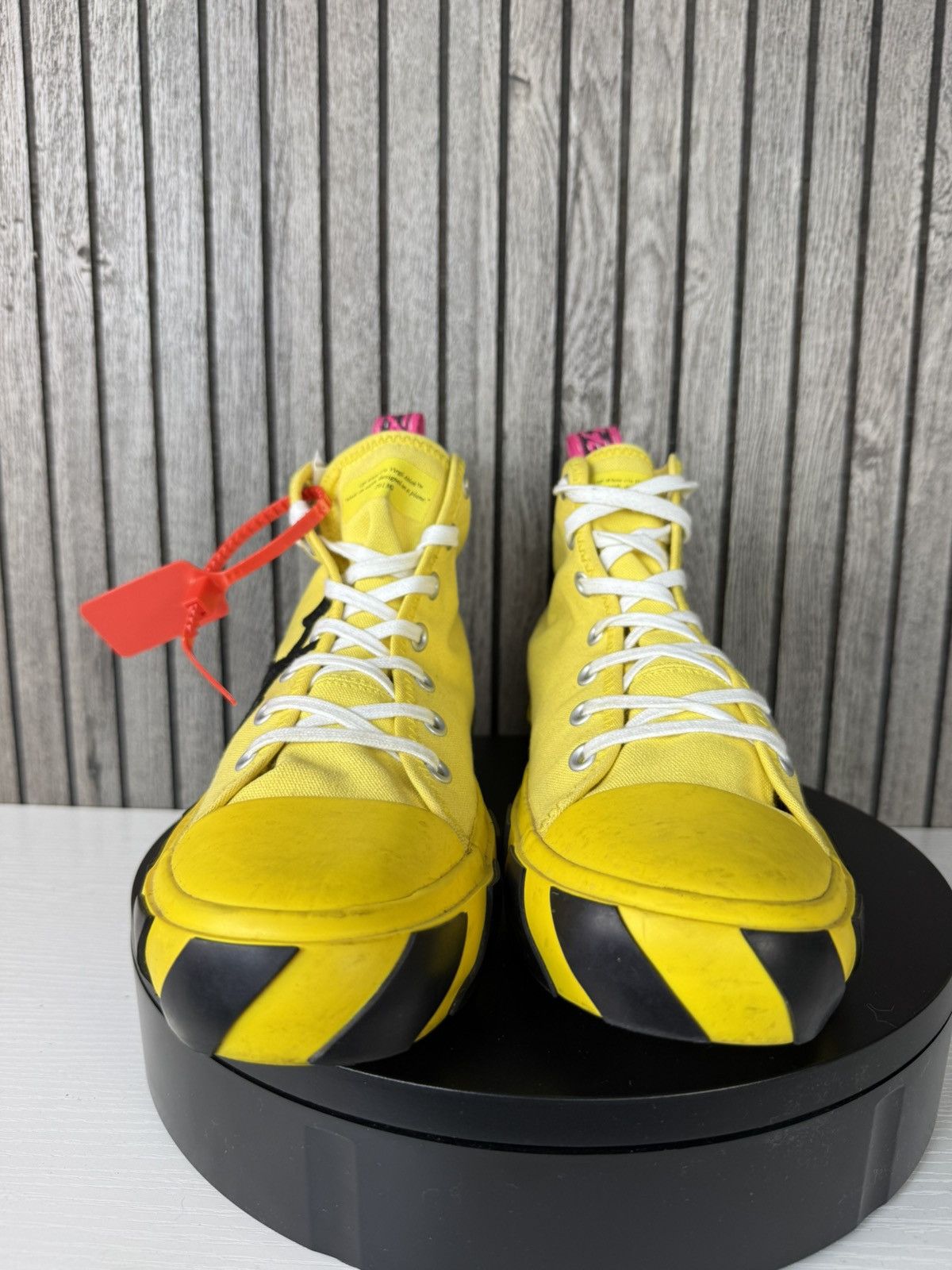 Off-White Off- white Size 12 Off-White Vulc Sneaker Mid Yellow Size US 12 / EU 45 - 2 Thumbnail