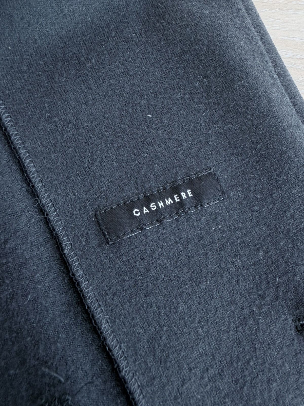 Giorgio Armani deconstructed cashmere blazer Size 42R - 9 Thumbnail