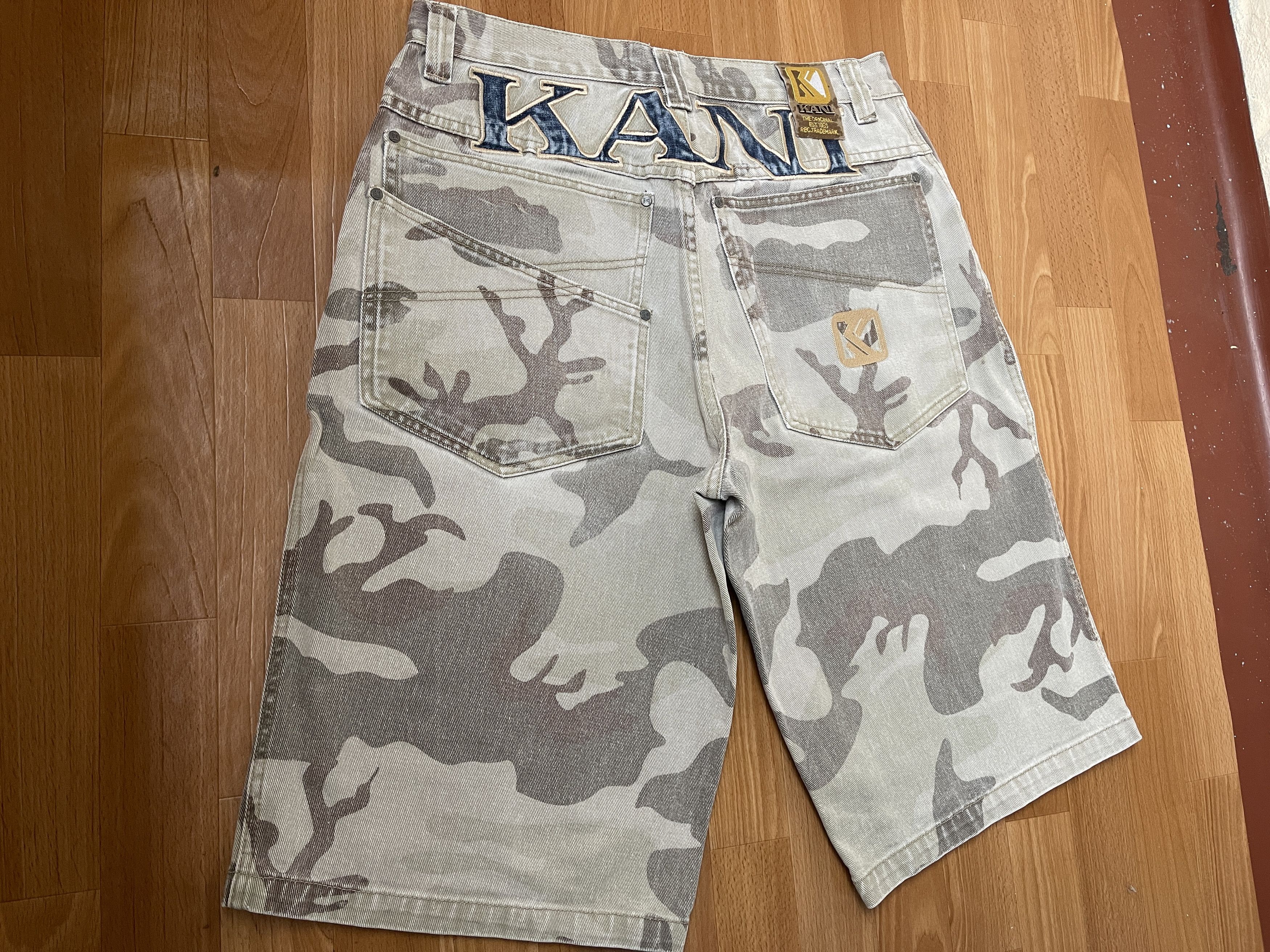 Karl Kani KARL KANI shorts, baggy, vintage Kani jeans 90s hip hop W 34 Size US 34 / EU 50 - 2 Thumbnail