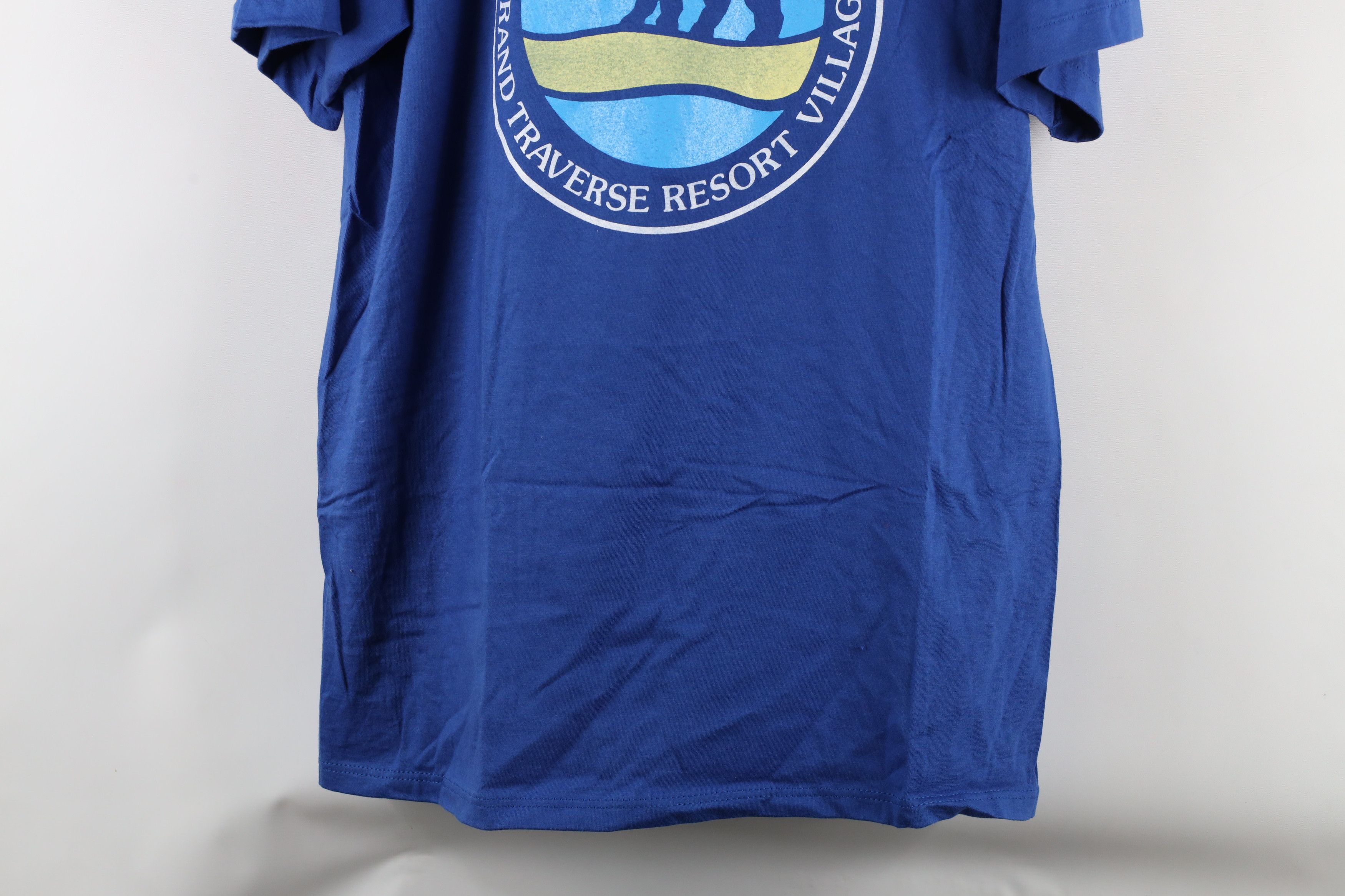 Vintage Vintage 90s Bear Grand Traverse Resort Village T-Shirt USA Size US L / EU 52-54 / 3 - 3 Thumbnail