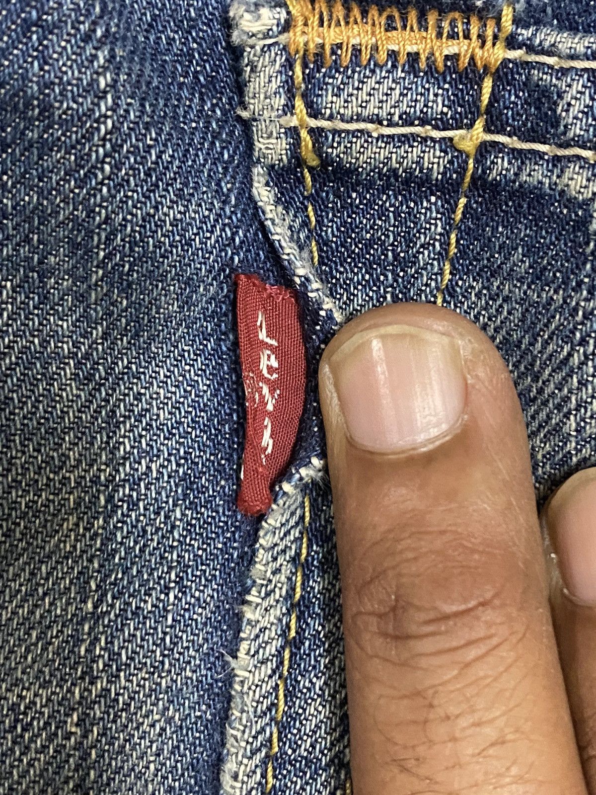 Levi's Distressed vintage Levi's 501 jeans with a relaxed fit jeans Size US 32 / EU 48 - 14 Thumbnail