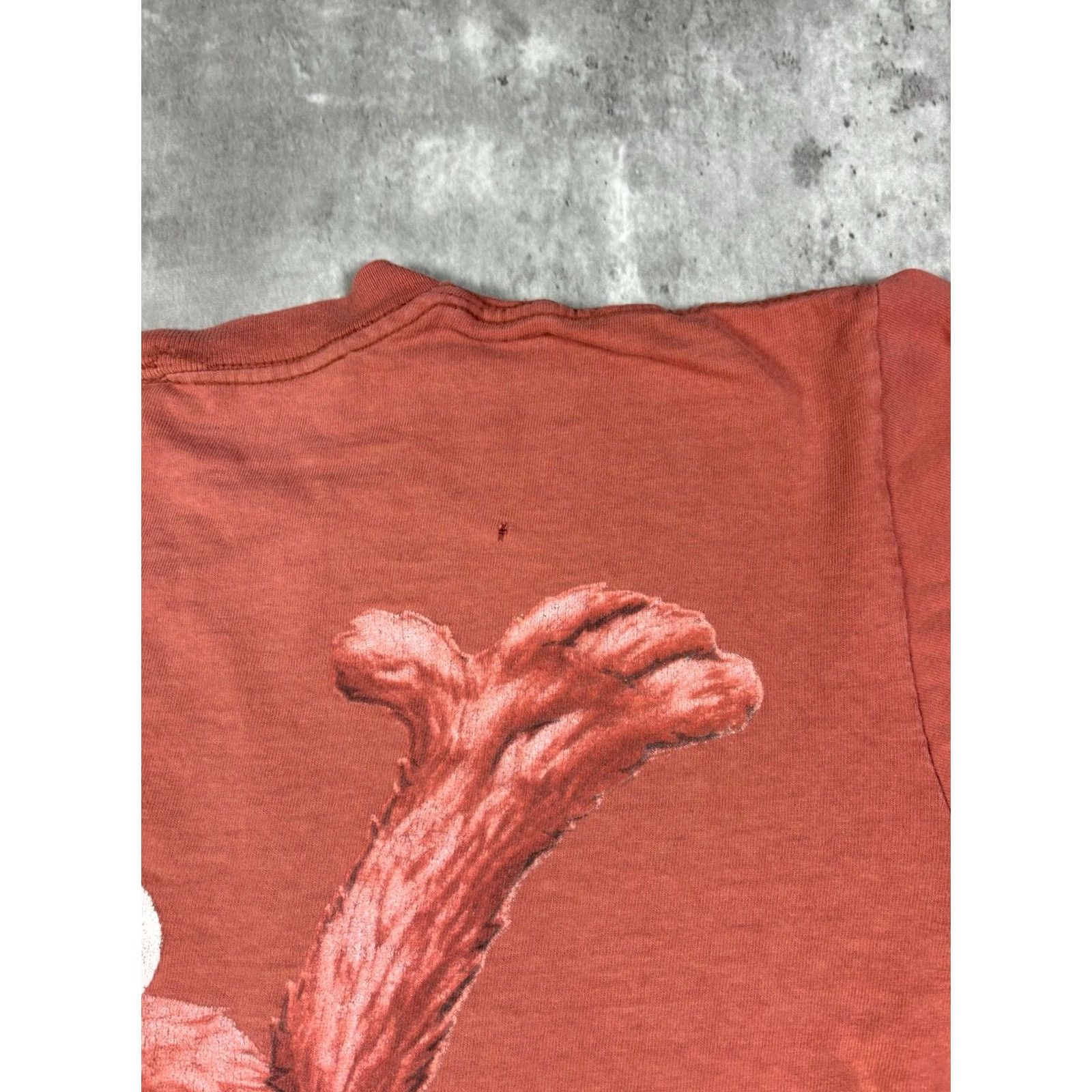 Changes VINTAGE 90s Elmo Monsterwear Red T Shirt L Men Short Sleeve Crew Neck Graphic Print Cotton Knit Silence Size US L / EU 52-54 / 3 - 3 Thumbnail