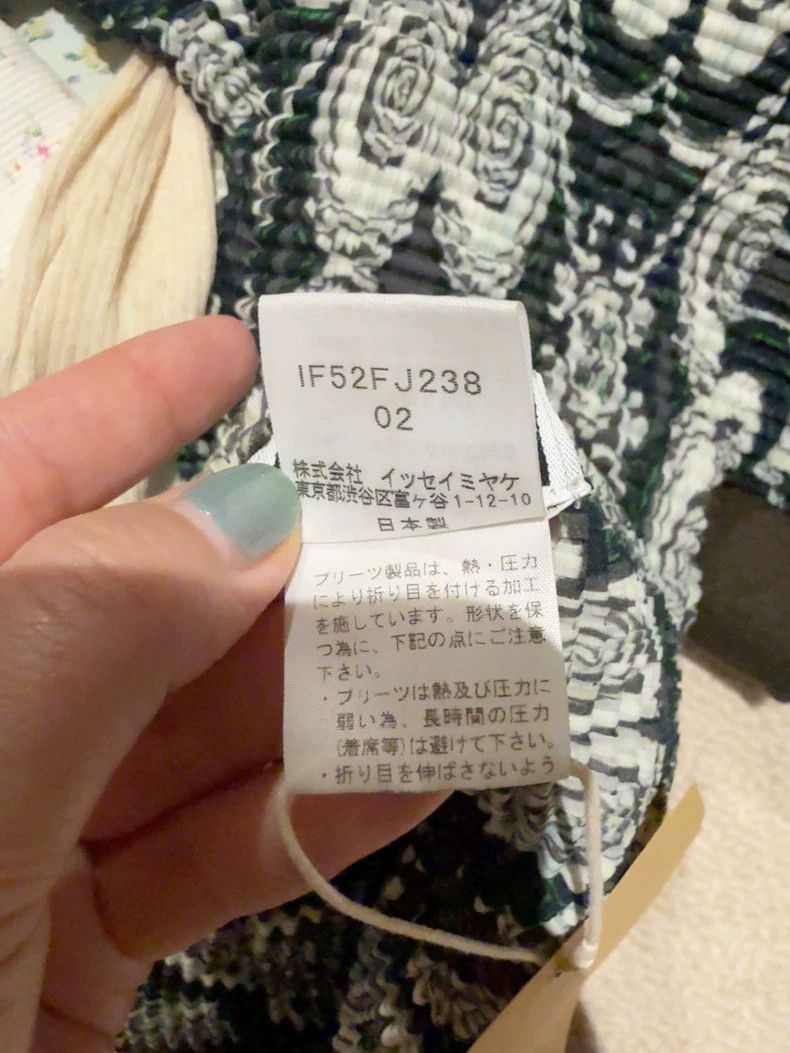 Issey Miyake Issey Miyake size:2 Grey pleated cardigan Size S / US 4 / IT 40 - 6 Thumbnail
