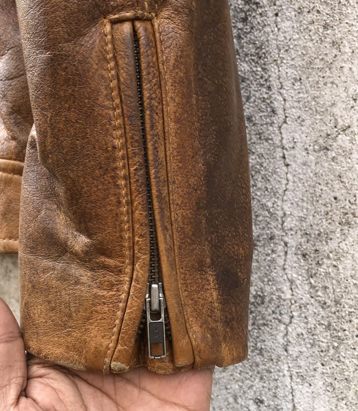 Vintage Vintage 90s Cow Real Leather Rider's Jacket By Uniqlo Size US M / EU 48-50 / 2 - 16 Thumbnail