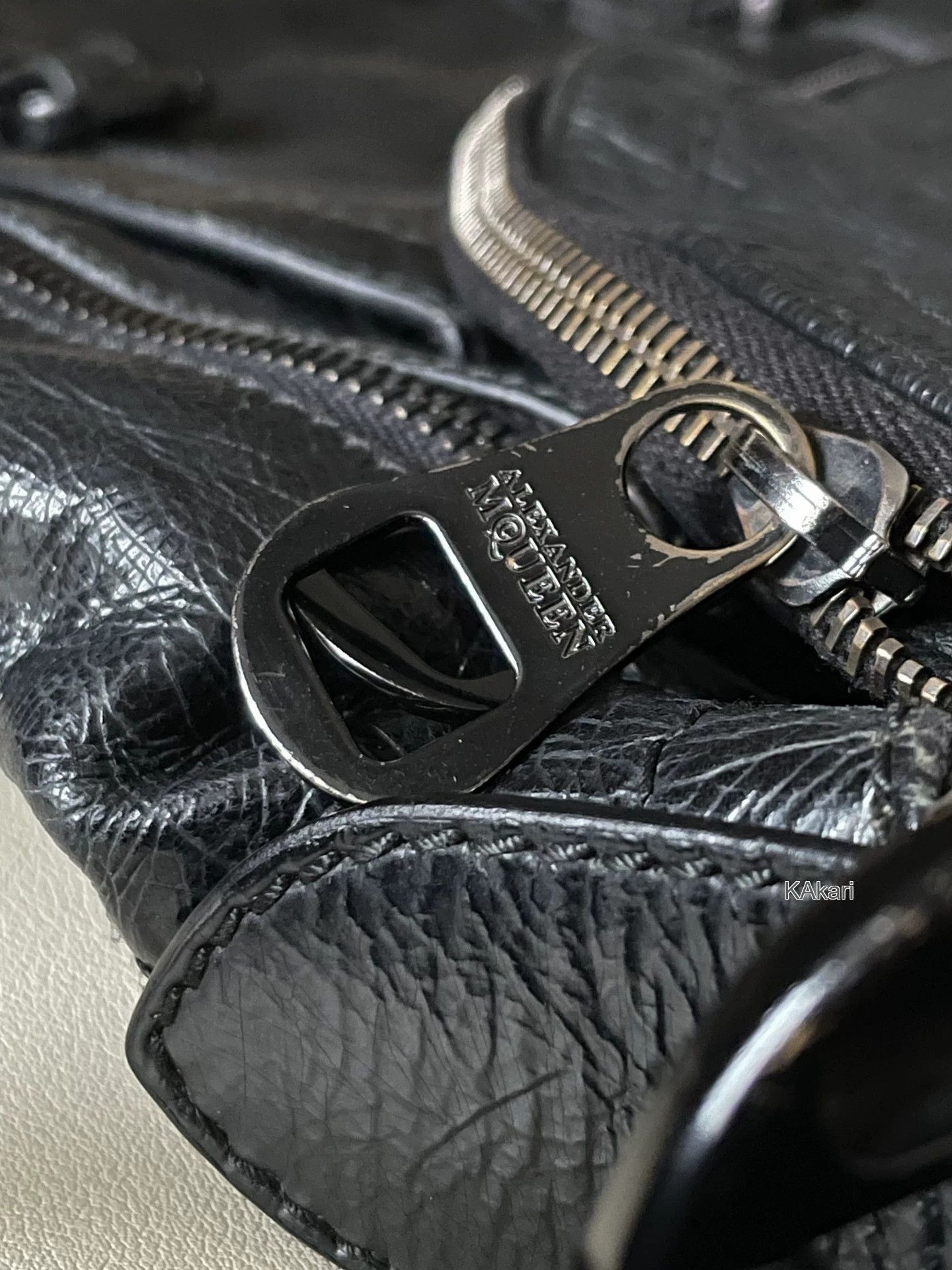 Alexander McQueen Black Crossbody Bag with Zipper Pockets Size ONE SIZE - 4 Thumbnail