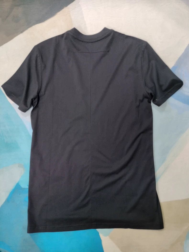 Givenchy Givenchy Black Shield Printed Casual Short Sleeve T-Shirt Size US XS / EU 42 / 0 - 2 Thumbnail