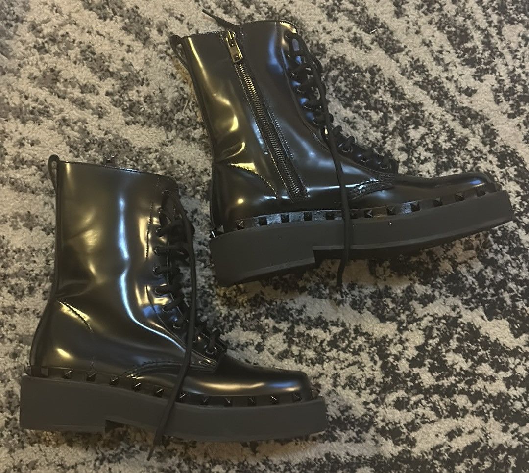 Valentino Valentino Garavani Rockstud M-Way Combat Boots Black size 39 Size US 9 / IT 39 - 15 Thumbnail