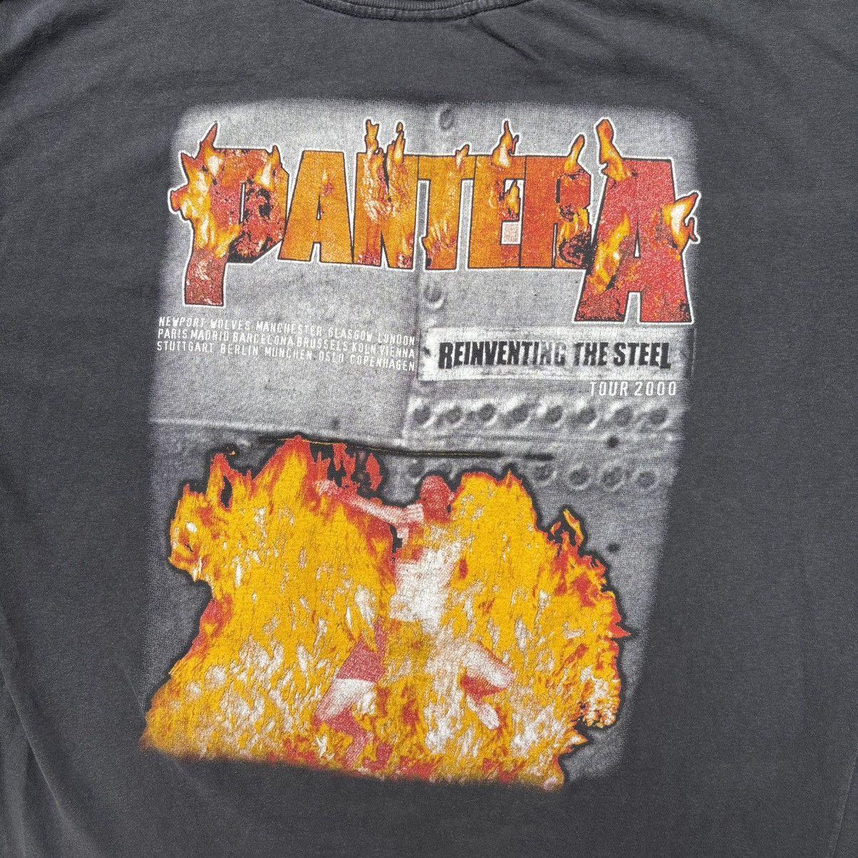Other Vintage '00 Pantera Tour Tshirt Longsleeve Size US XL / EU 56 / 4 - 4 Thumbnail