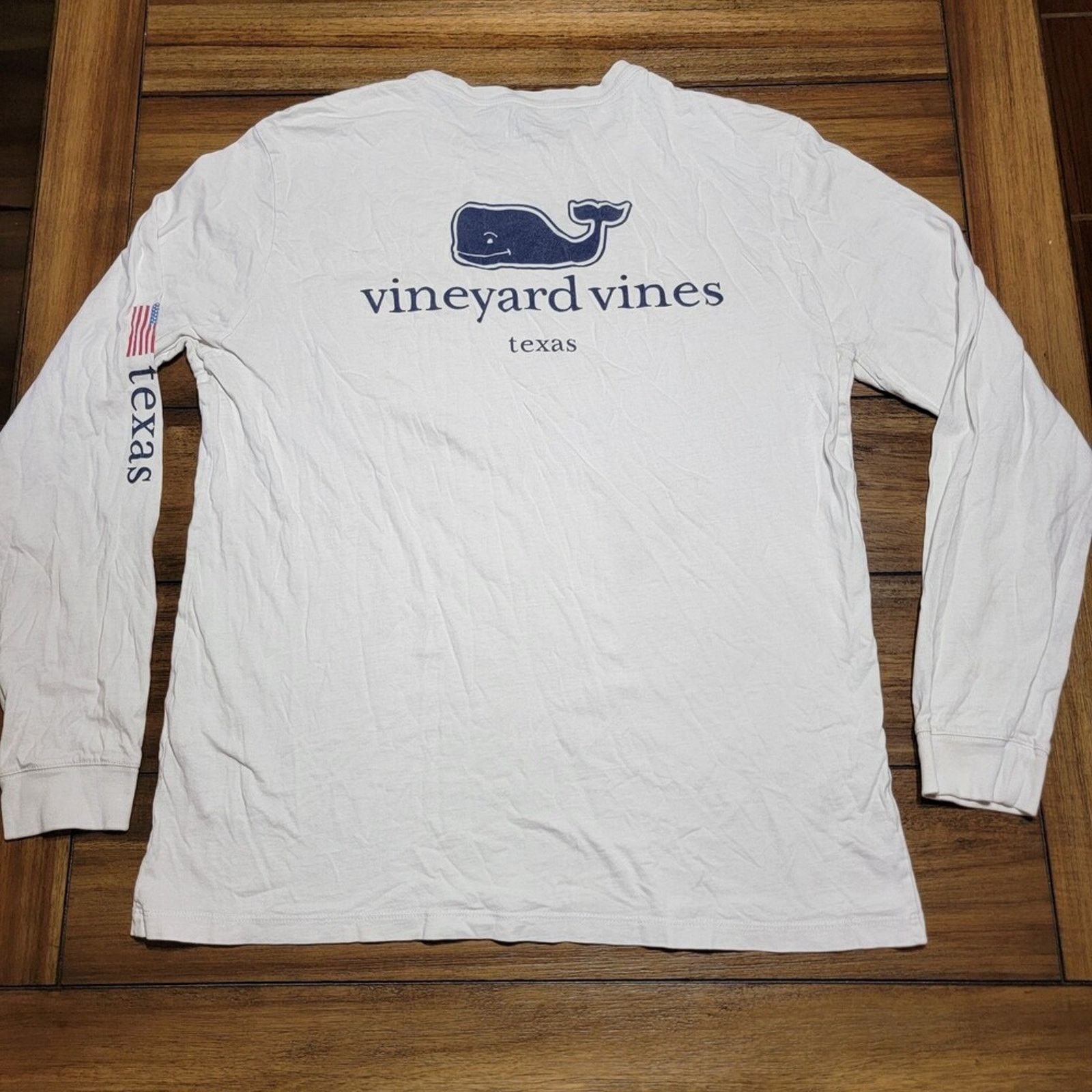 Vineyard Vines Vineyard Vines LS Unisex w/ Pocket "Texas" Whale - Medium Size US M / EU 48-50 / 2 - 1 Thumbnail