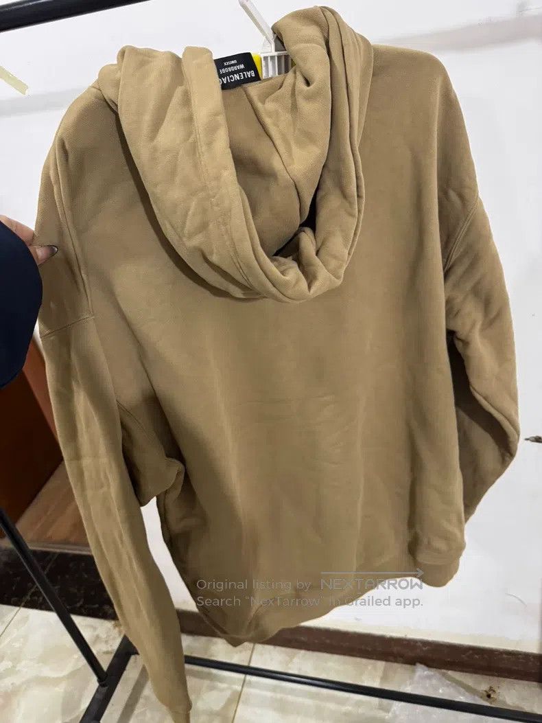 Balenciaga Balenciaga Solid Color Crewneck Hoodie Size US S / EU 44-46 / 1 - 4 Thumbnail