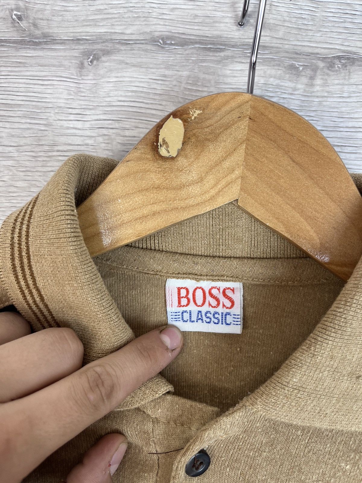 Hugo Boss Vintage men’s long sleeve Hugo Boss classic size S 1990s Size US S / EU 44-46 / 1 - 9 Thumbnail