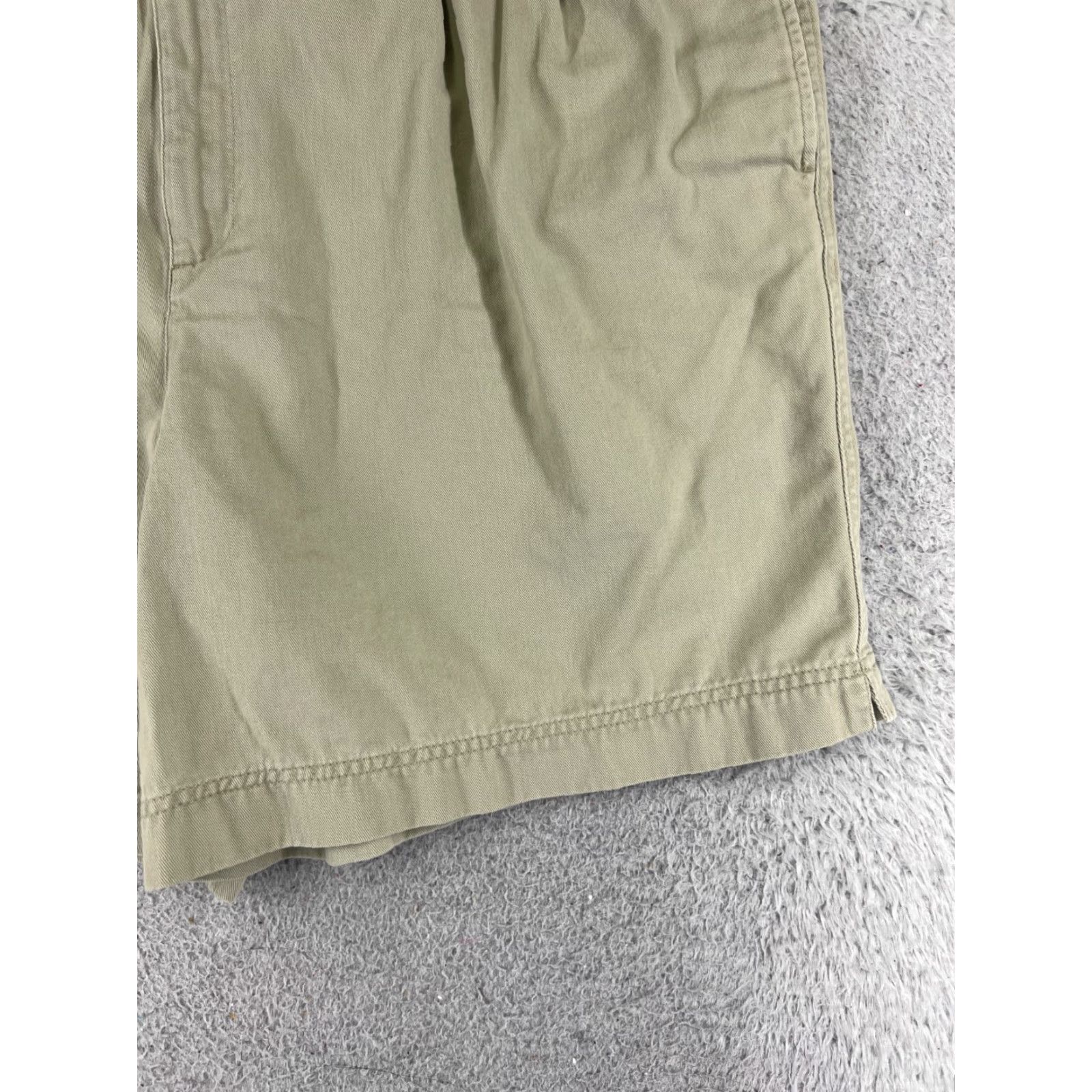 Lands' End VINTAGE Lands' End Womens Shorts 20W Green Pleated Chino High Rise Casual Travel Summer Women's Size 42" / US 20 - 2 Thumbnail