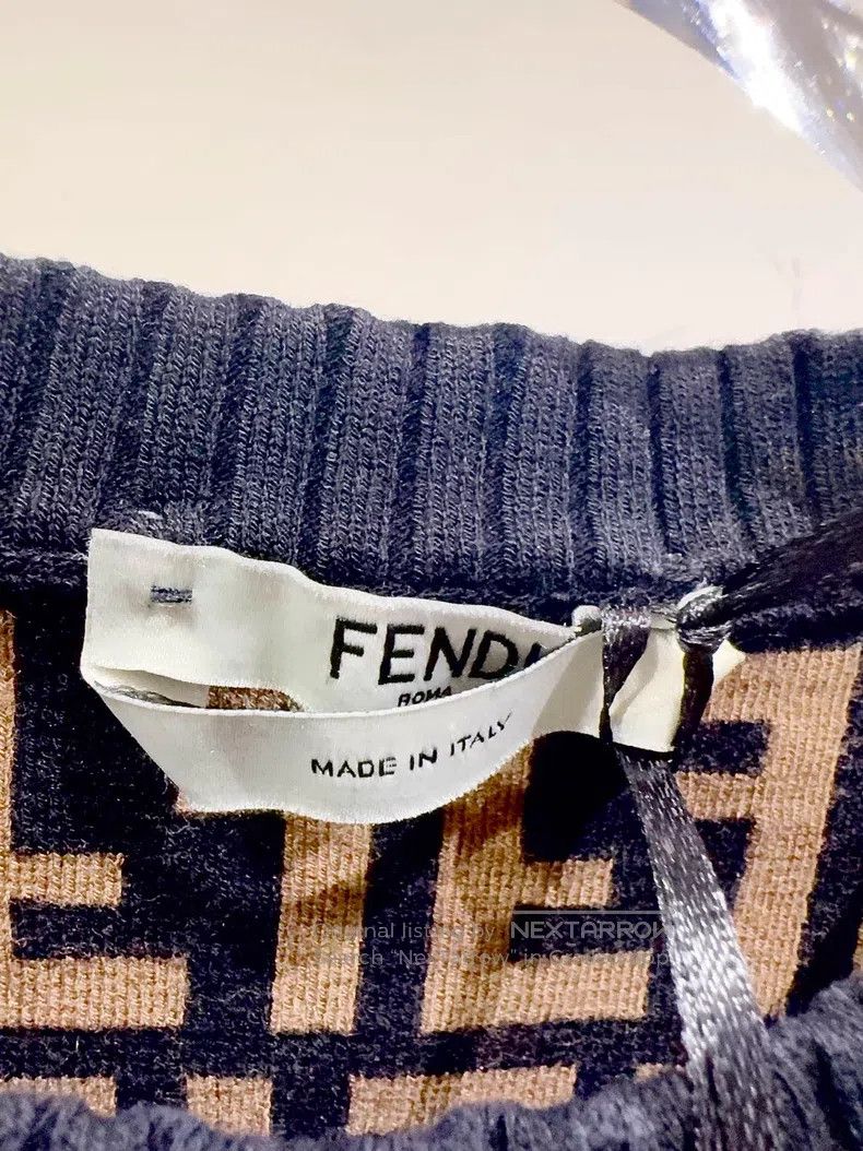 Fendi Fendi Knit short-sleeve Size S / US 4 / IT 40 - 2 Thumbnail