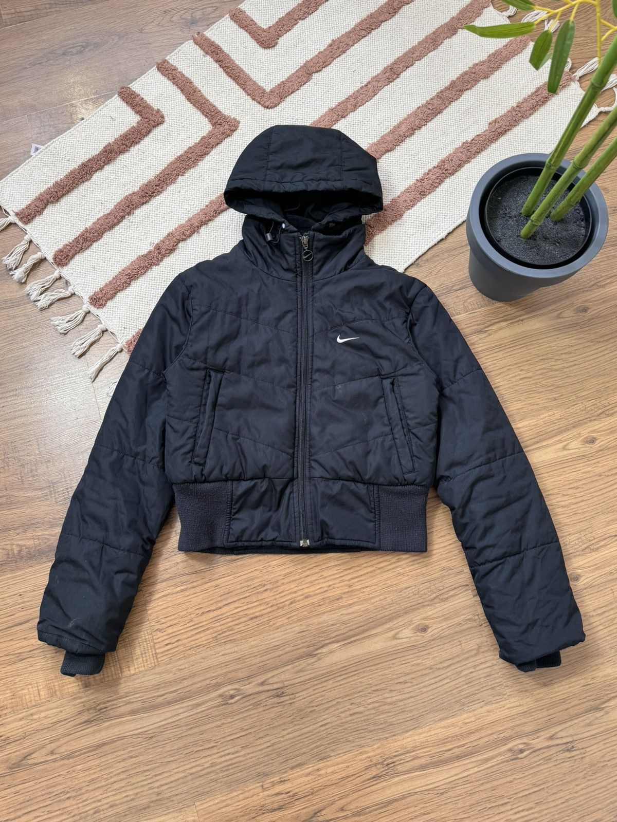 Nike VINTAGE NIKE 2000s DOWN PUFFER CROPPED JACKET Size XS / US 0-2 / IT 36-38 - 1 Thumbnail
