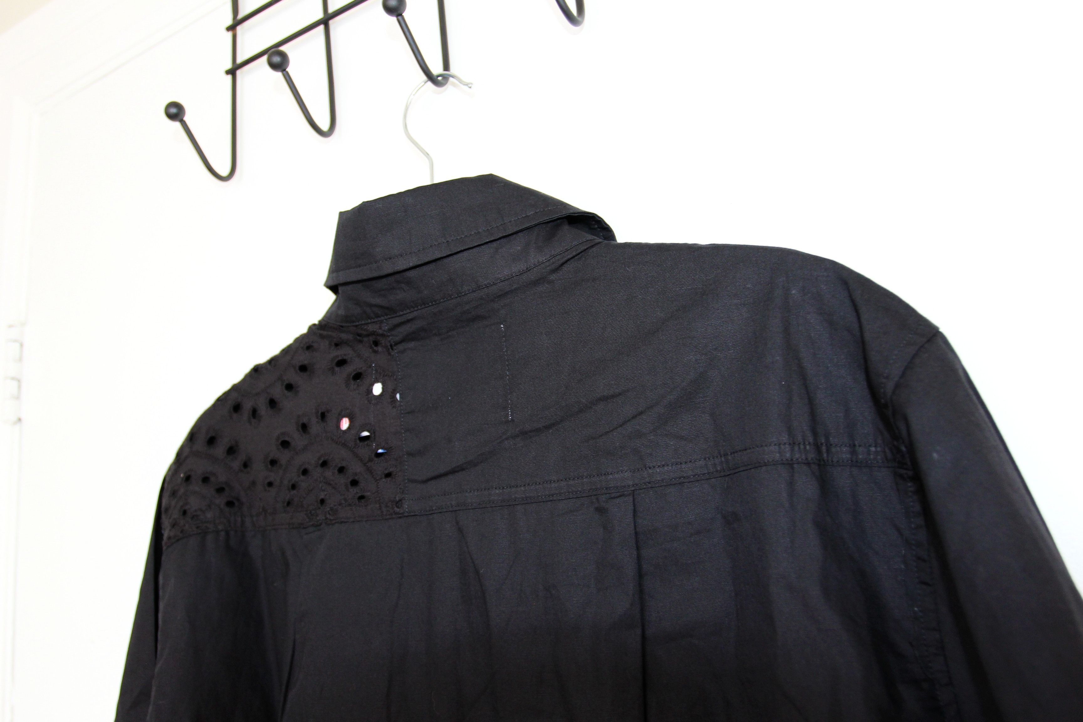 Jungles BNWT SS24 JUNGLES JUNGLES BRODERIE ANGLAISE SHIRT L Size US L / EU 52-54 / 3 - 6 Thumbnail
