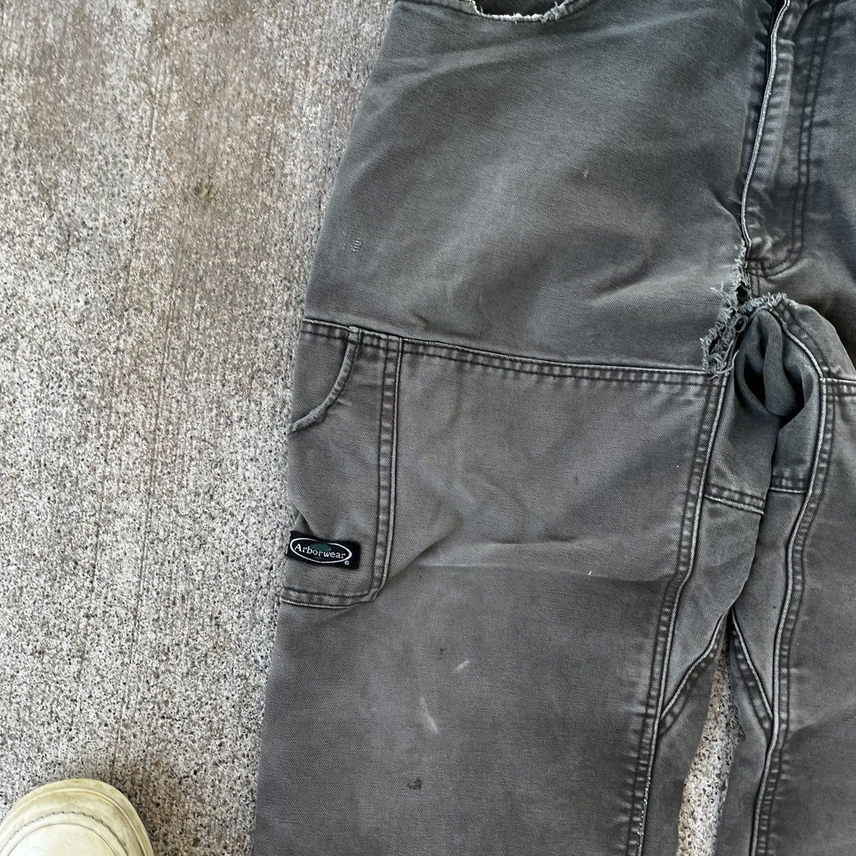 Vintage Vintage Thrashed Sun Fade Work Pants 36x30 90’s Size US 36 / EU 52 - 4 Thumbnail