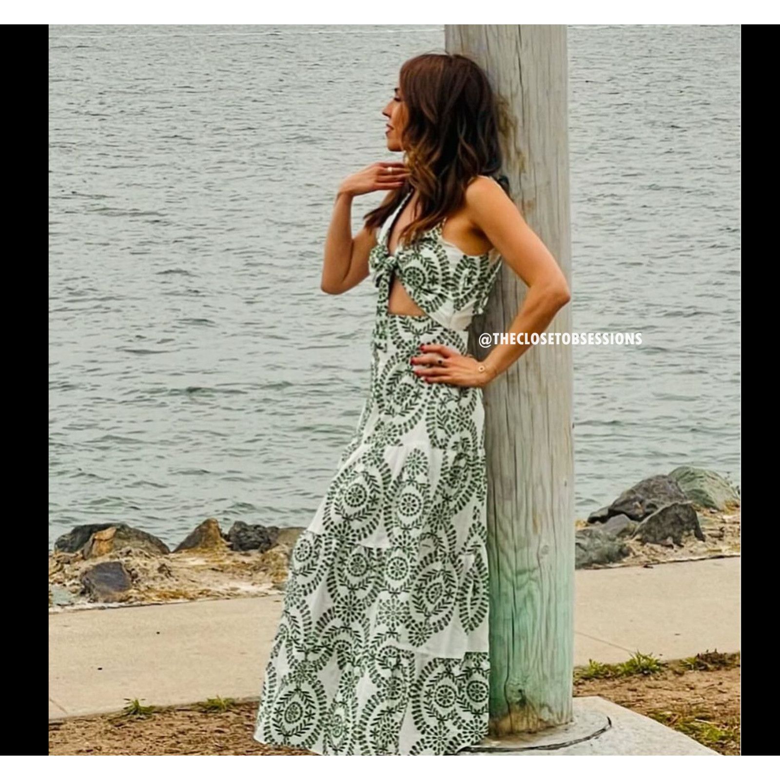 ZARA BLOGGER FAVE!!! Cut Out Embroidered Midi Dress NWT - www.benaras.co