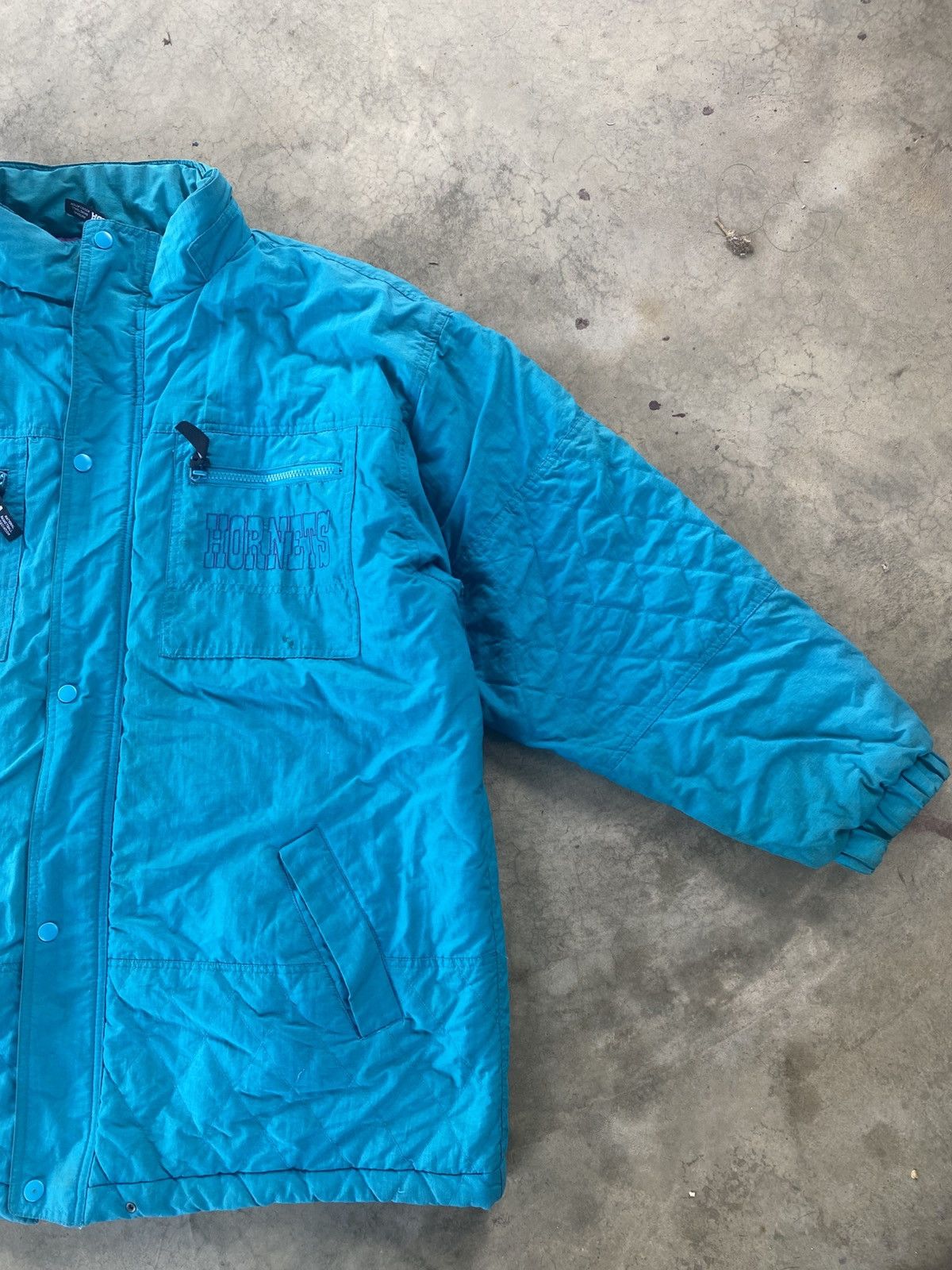 NBA × Starter × Vintage Vintage NBA Charlotte Hornets Jacket Size US L / EU 52-54 / 3 - 2 Thumbnail