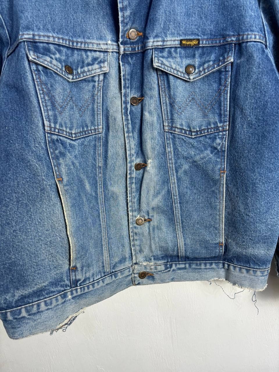 Wrangler 90's WRANGLER USA Wool Lined Distressed Denim Jacket Vintage Size US L / EU 52-54 / 3 - 8 Thumbnail