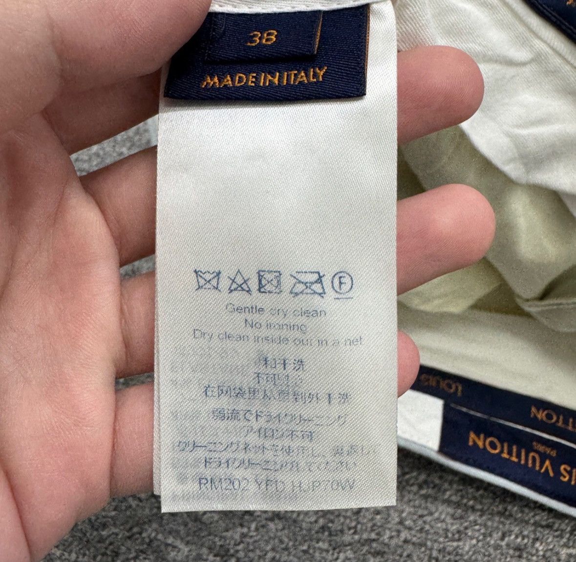 Louis Vuitton Louis Vuitton Pants with blue sky and white clouds printed Size 27" / US 4 / IT 40 - 3 Thumbnail