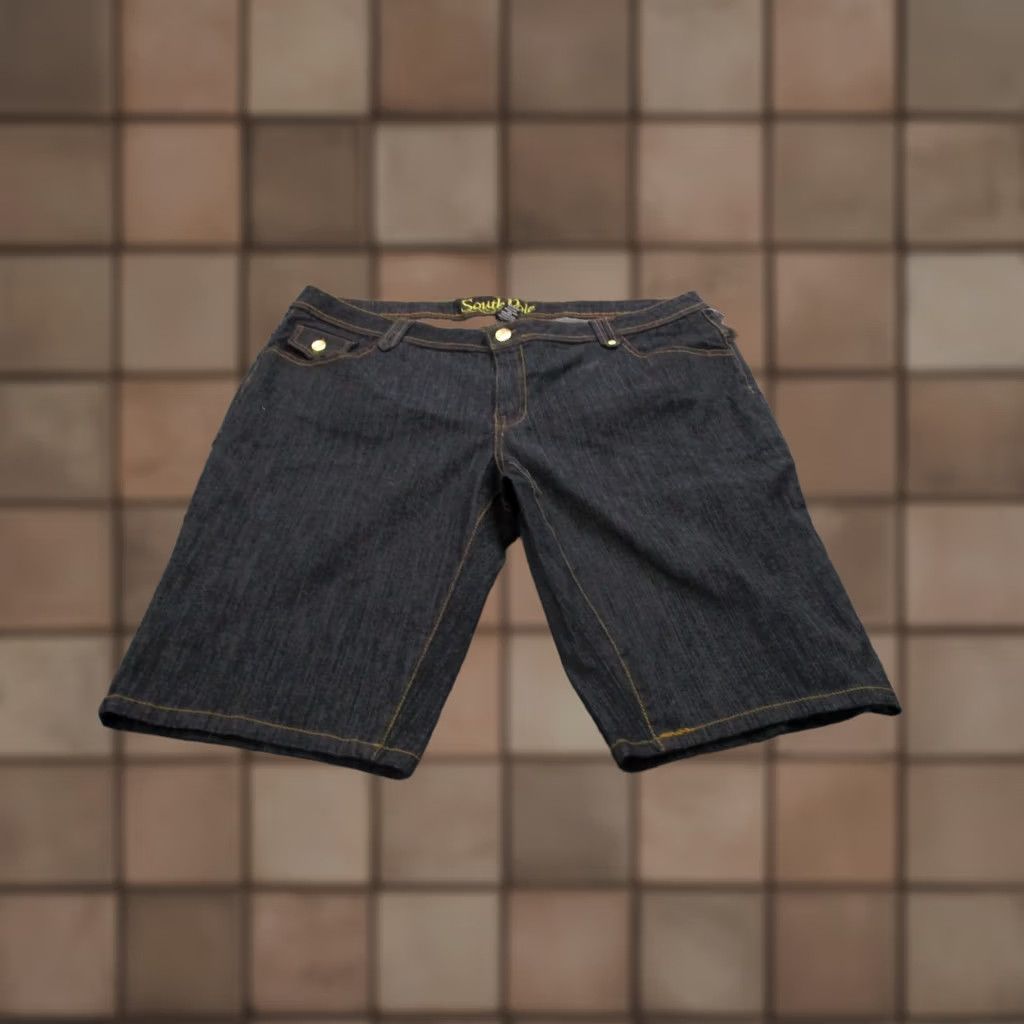 Southpole VINTAGE South Pole Jeans Shorts Womens 22 Blue Denim Wide Leg Bermuda Plus Size Embroidered Y2K 90s Skater Womens Size 28" / US 6 / IT 42 - 1 Thumbnail