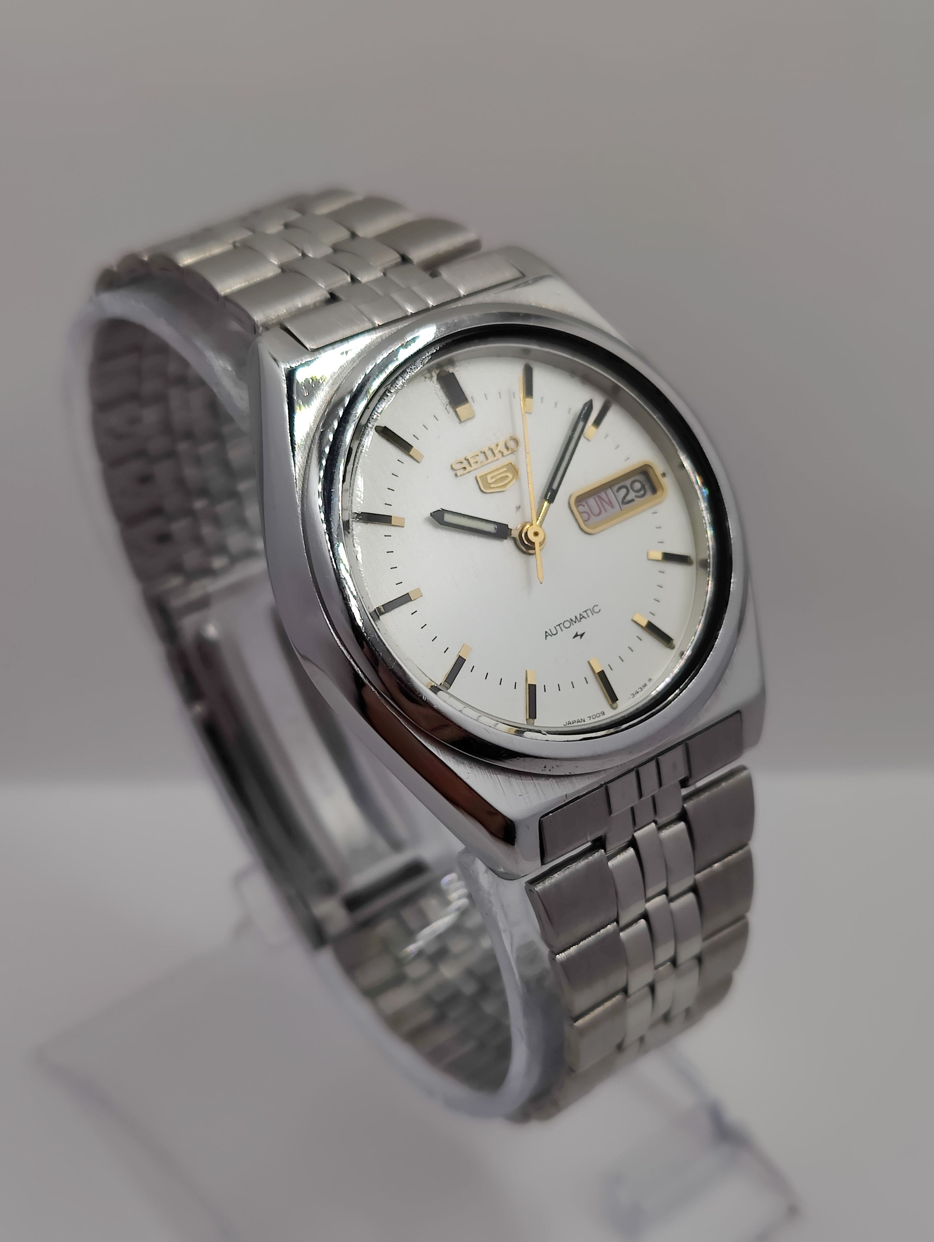 Seiko Seiko 5 Automatic Wrist Watch 17Jewels Day/Date Japan Size 36 - 4 Thumbnail