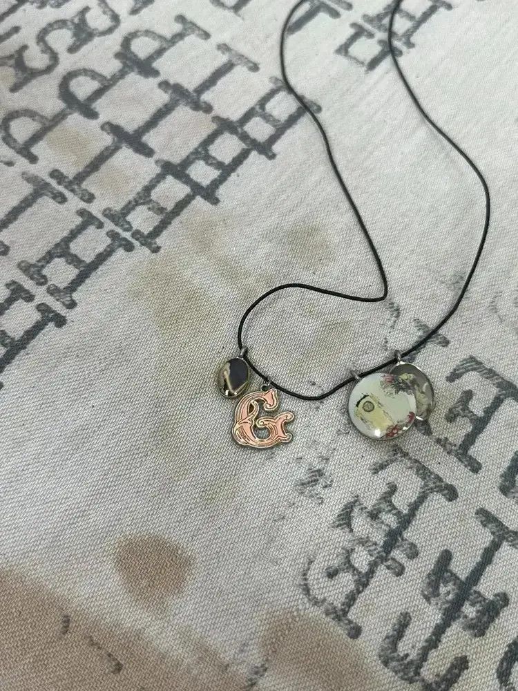Undercover Undercover Grace Vintage Photograph Pendant Necklace-2505 Size ONE SIZE - 4 Thumbnail