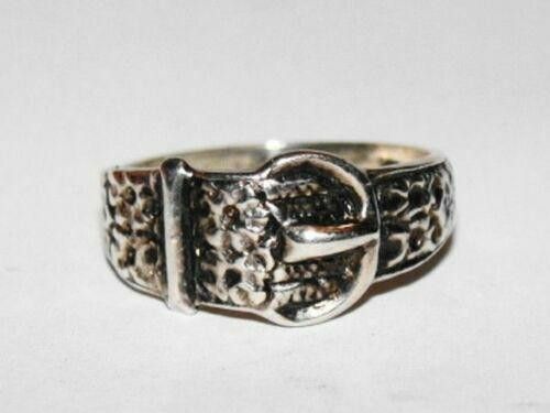 Designer Victorian Etched Buckle Ring Size ONE SIZE - 1 Thumbnail