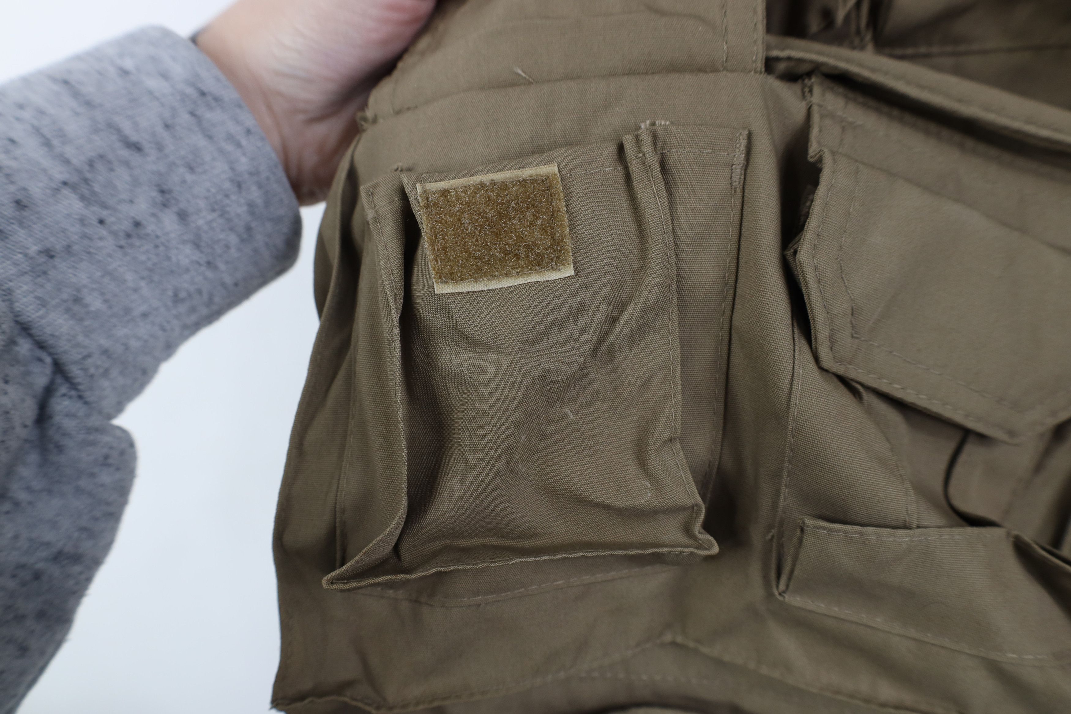 Vintage Vintage 90s Streetwear Tactical Full Zip Vest Jacket Beige Size US L / EU 52-54 / 3 - 9 Thumbnail