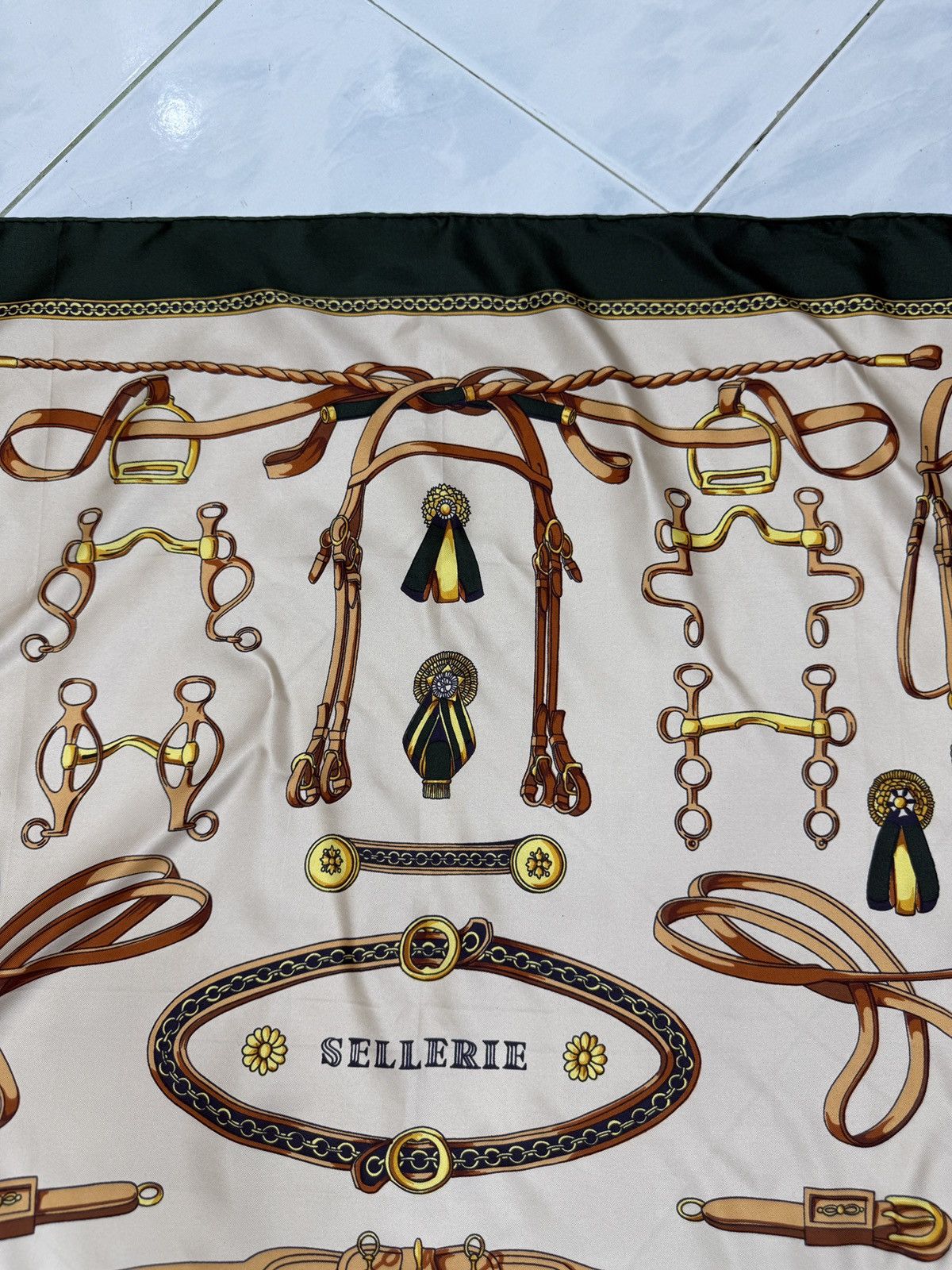Celine 🔥🔥🔥ARCHIVE VINTAGE CELINE SILK SCARF Size ONE SIZE - 6 Thumbnail