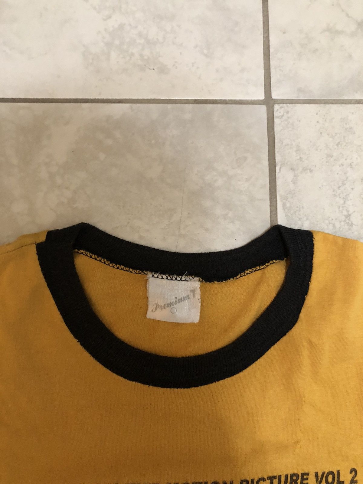Vintage Rare vintage 90s Trainspotting movie t-shirt Size US L / EU 52-54 / 3 - 3 Thumbnail