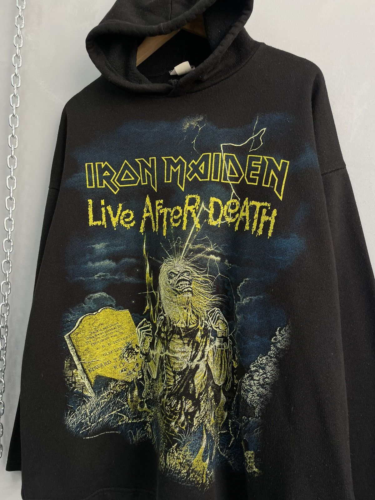 Iron Maiden Archive 90s Iron Maiden tour licensed hoodie Size US XL / EU 56 / 4 - 2 Thumbnail