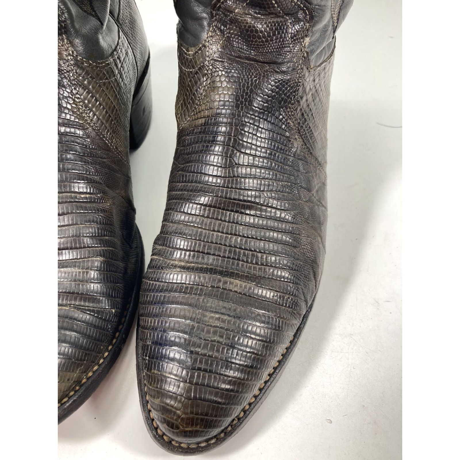 Vintage VINTAGE J. Chisholm Western Boots Men Size 9.5 D Gray Lizard Leather USA Size US 10 / EU 43 - 4 Thumbnail