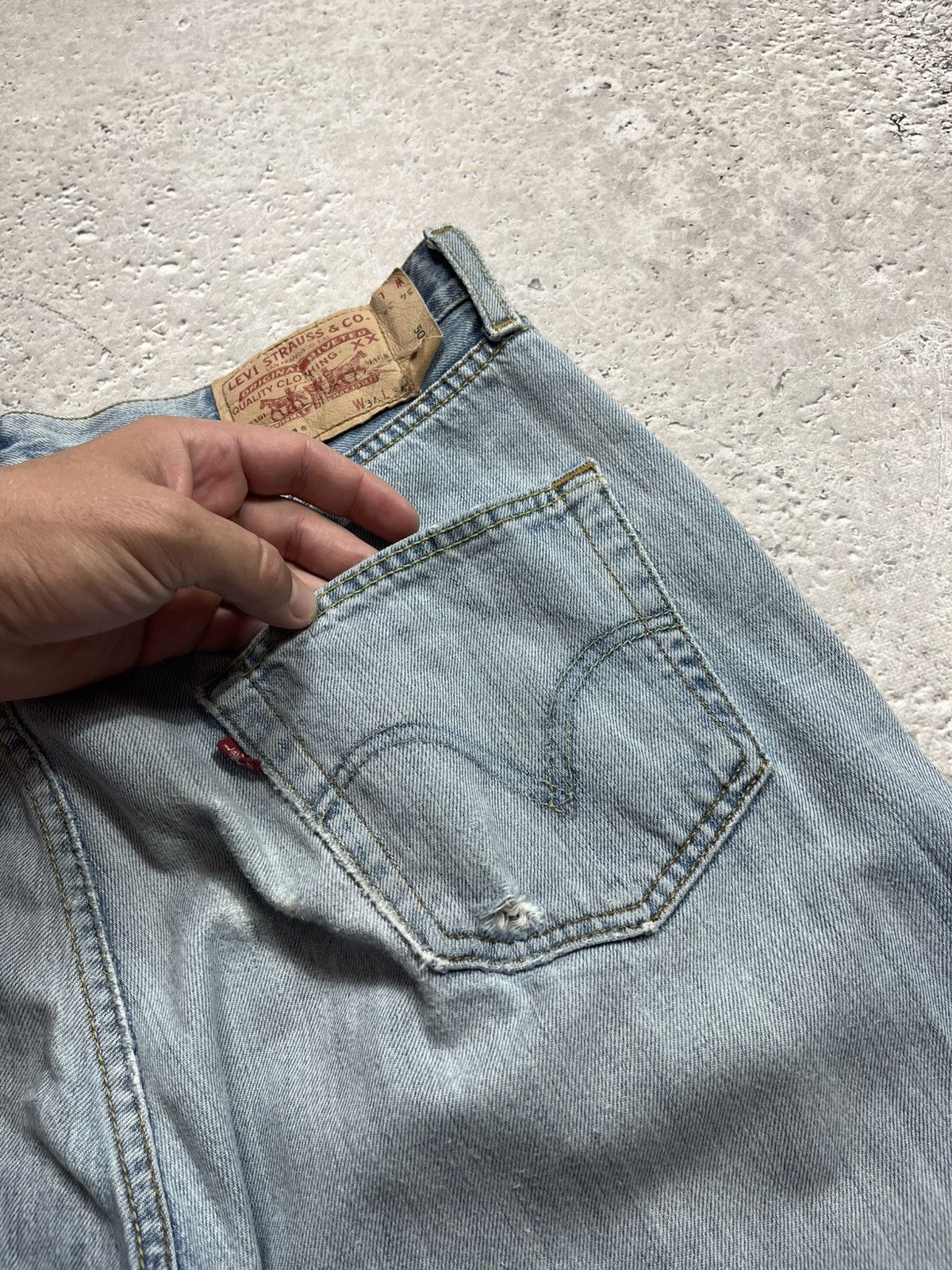 Levi's Levi’s 501 Jeans 34x34 Made in Poland Light Wash Vintage Size US 34 / EU 50 - 6 Thumbnail