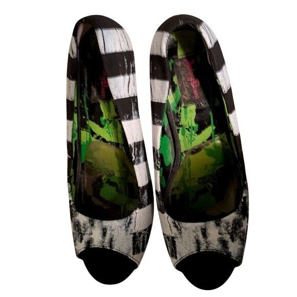 Betsey Johnson Abbey Dawn by Avril Lavigne Black and White Striped 5" Heels Size US 8.5 / IT 38.5 - 3 Thumbnail