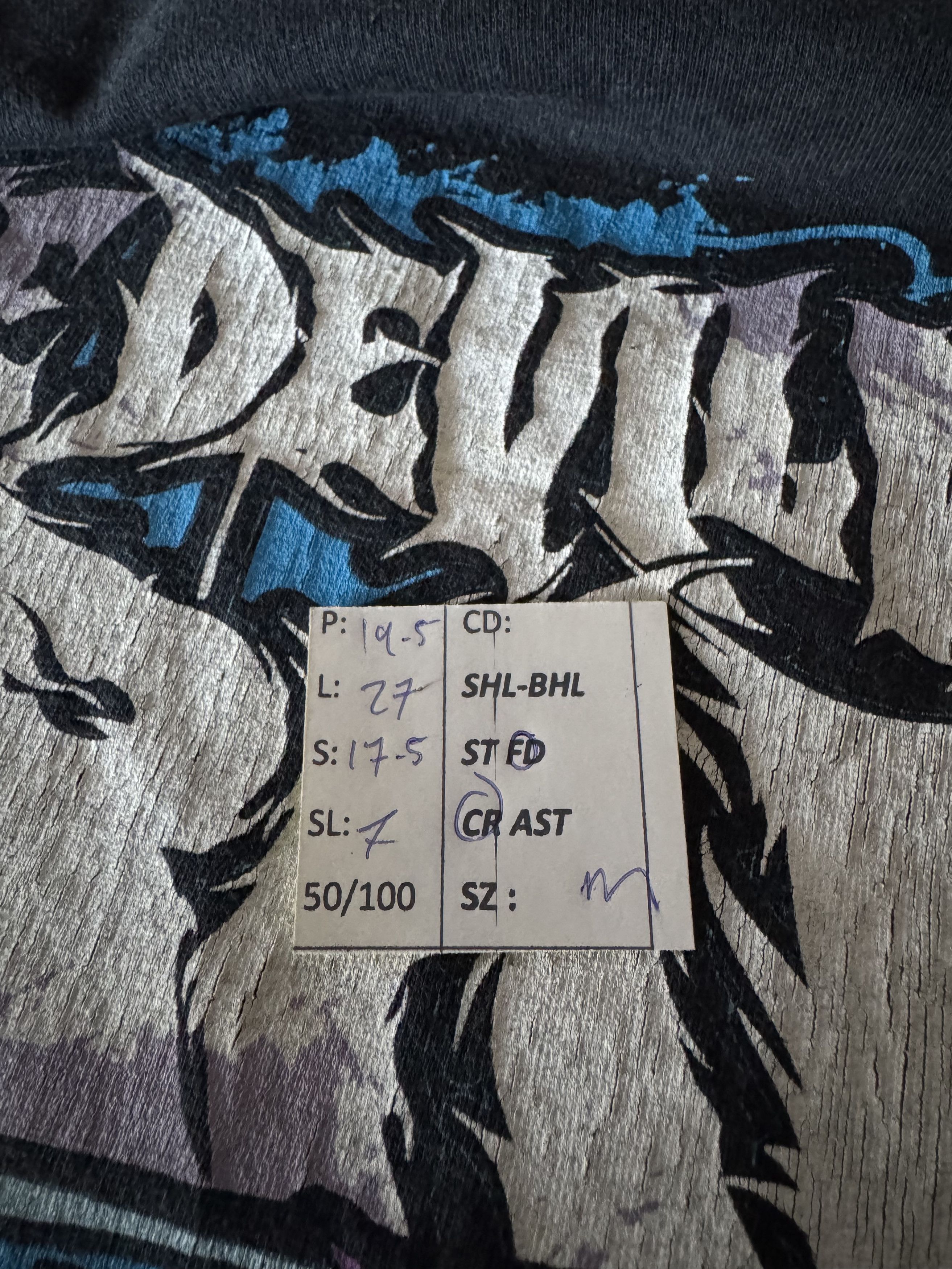 Band Tees VINTAGE 2000s THE DEVIL WEARS PRADA METALCORE VERY RARE Size US M / EU 48-50 / 2 - 18 Thumbnail