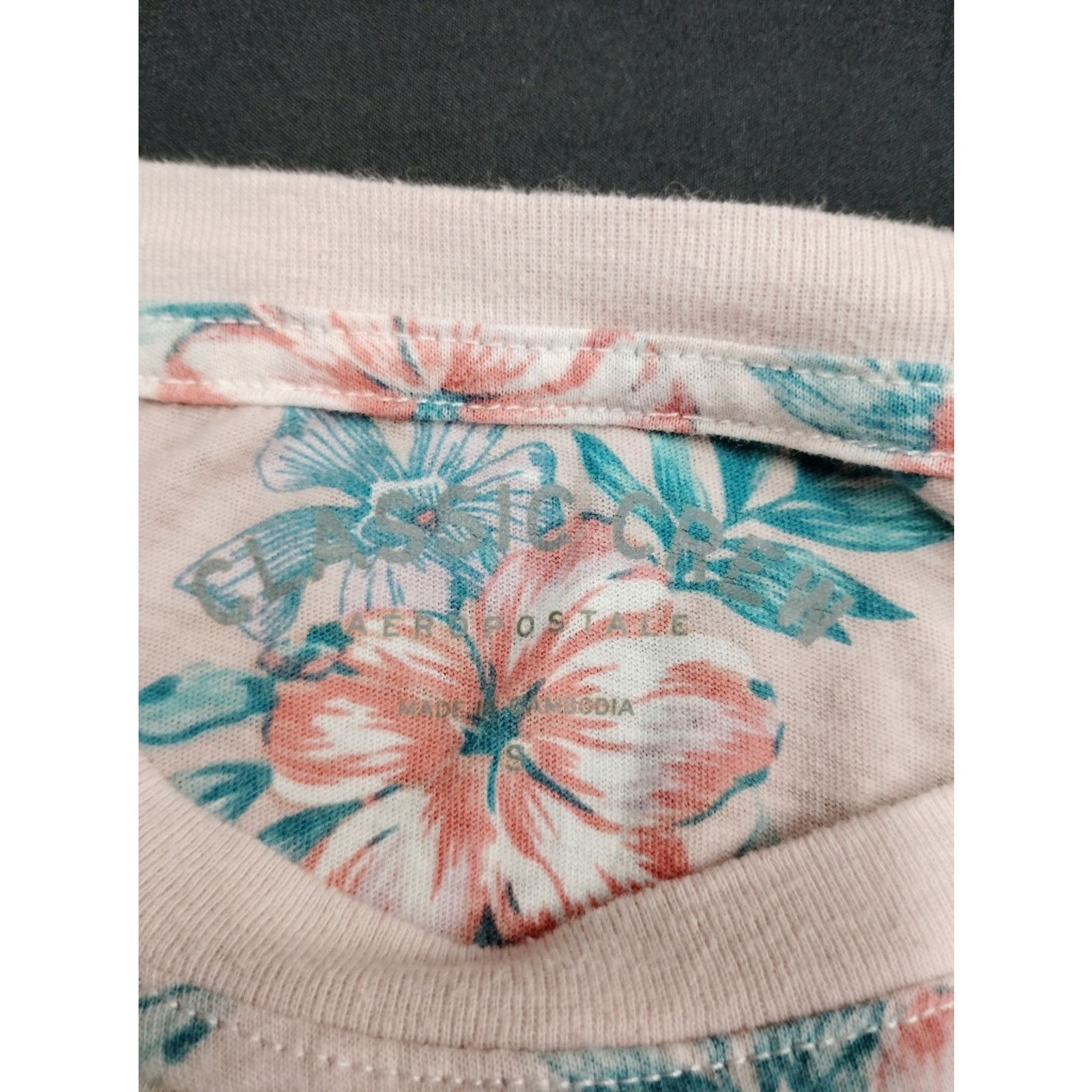 Aeropostale Aeropostale Pink & Aqua Floral Short Sleeve Tee Size S / US 4 / IT 40 - 3 Thumbnail