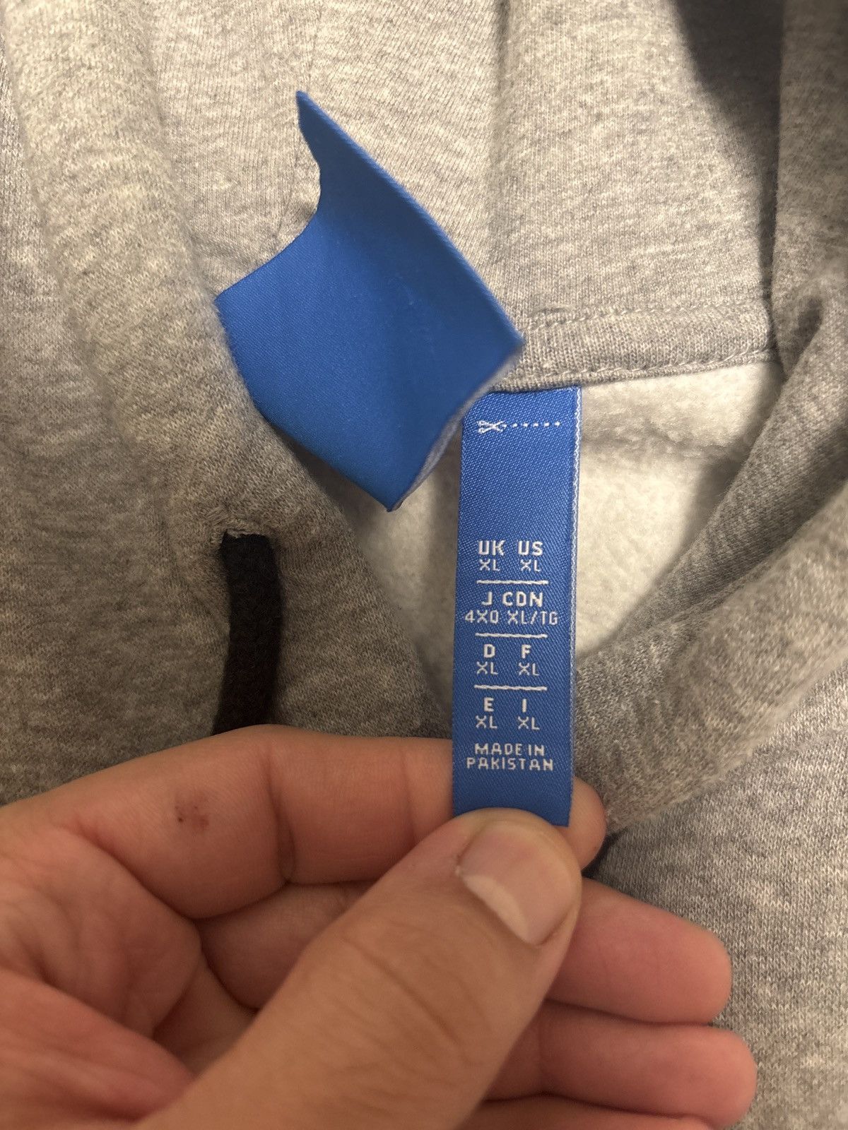 Adidas Adidas hoodie Size US XL / EU 56 / 4 - 5 Thumbnail