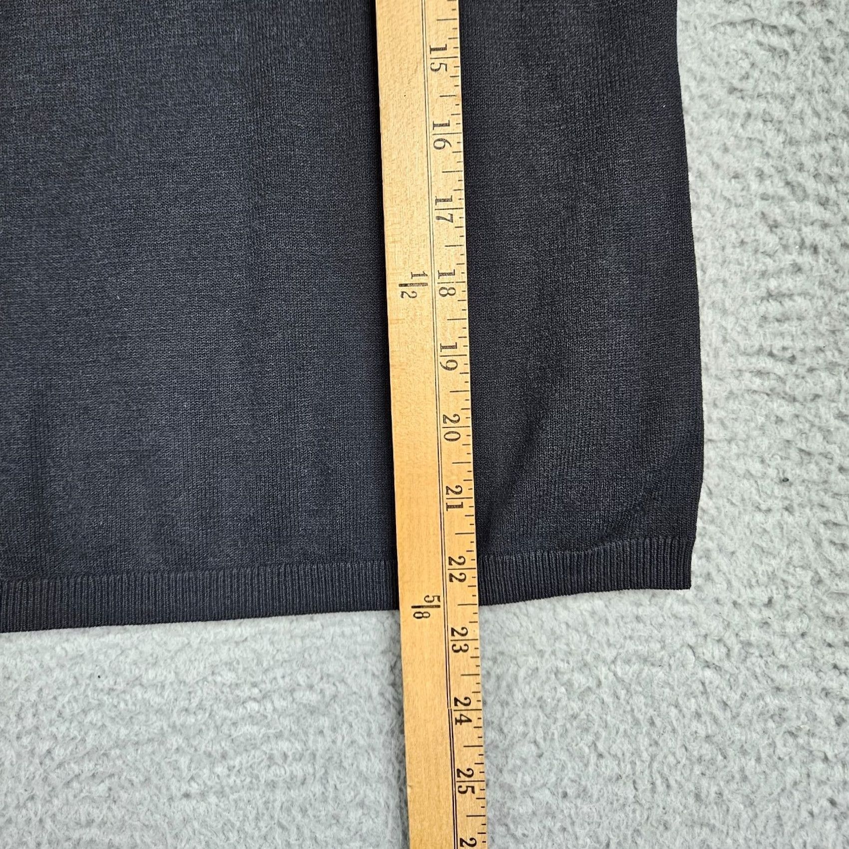 Vintage Ann Taylor Women’s black Knit Short sleeve Round neck top Size S Size S / US 4 / IT 40 - 3 Thumbnail