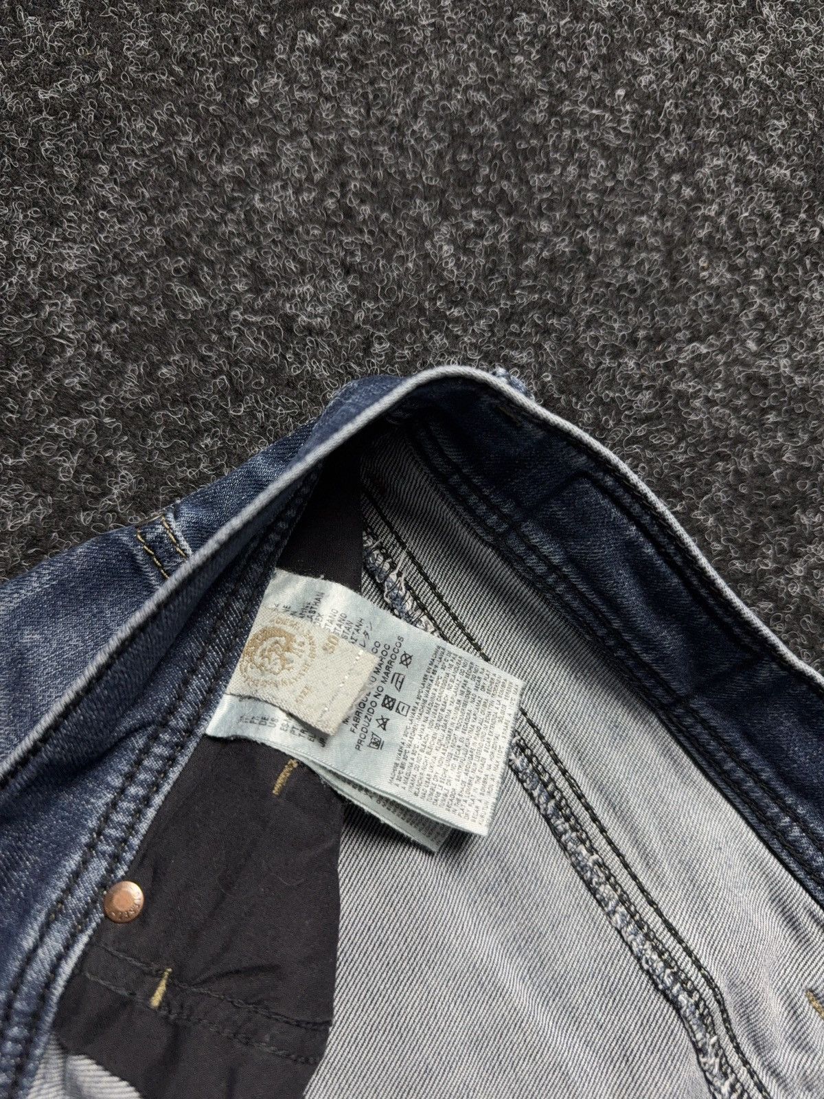 Diesel Luxury 00s Diesel Tepphar Slim Tapered Jeans Rock Y2K Denim Size US 30 / EU 46 - 11 Thumbnail
