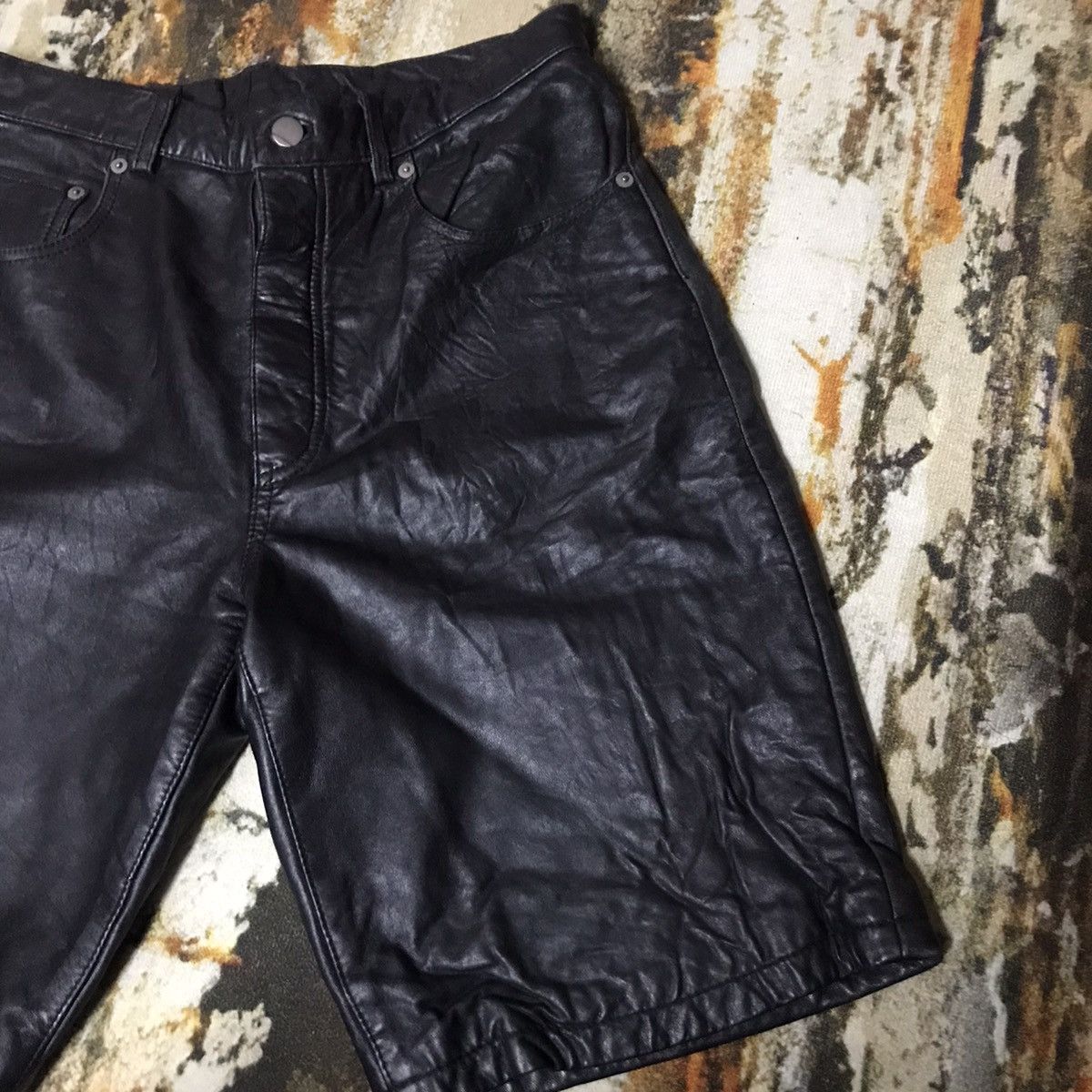 accept offer - short pants lambskin