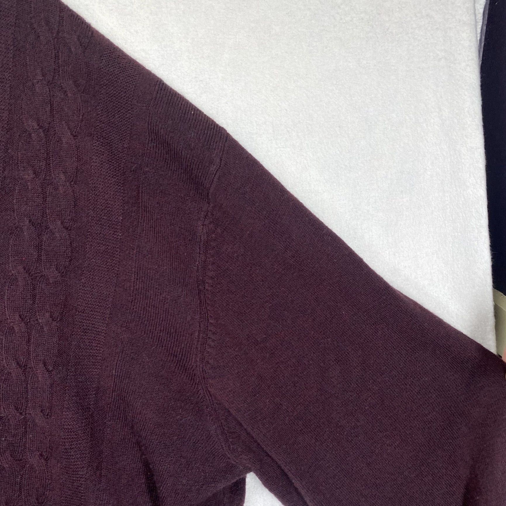 Vintage VINTAGE Tricots St. Raphael Men’s Sweater Cable Knit V-Neck Pullover Size 2XL Fall Winter Maroon Size US XXL / EU 58 / 5 - 7 Thumbnail