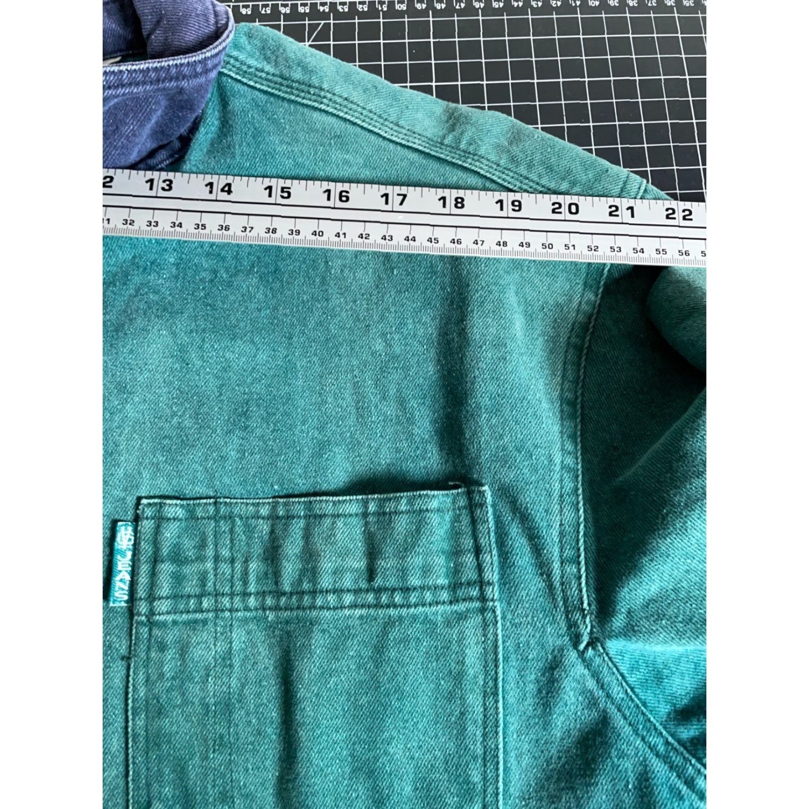 Gloria Vanderbilt VINTAGE Gloria Vanderbilt 90s Denim Chore Jacket Women's Medium Green Blue Pigment Dye Jacket/Coat Size M / US 6-8 / IT 42-44 - 7 Thumbnail