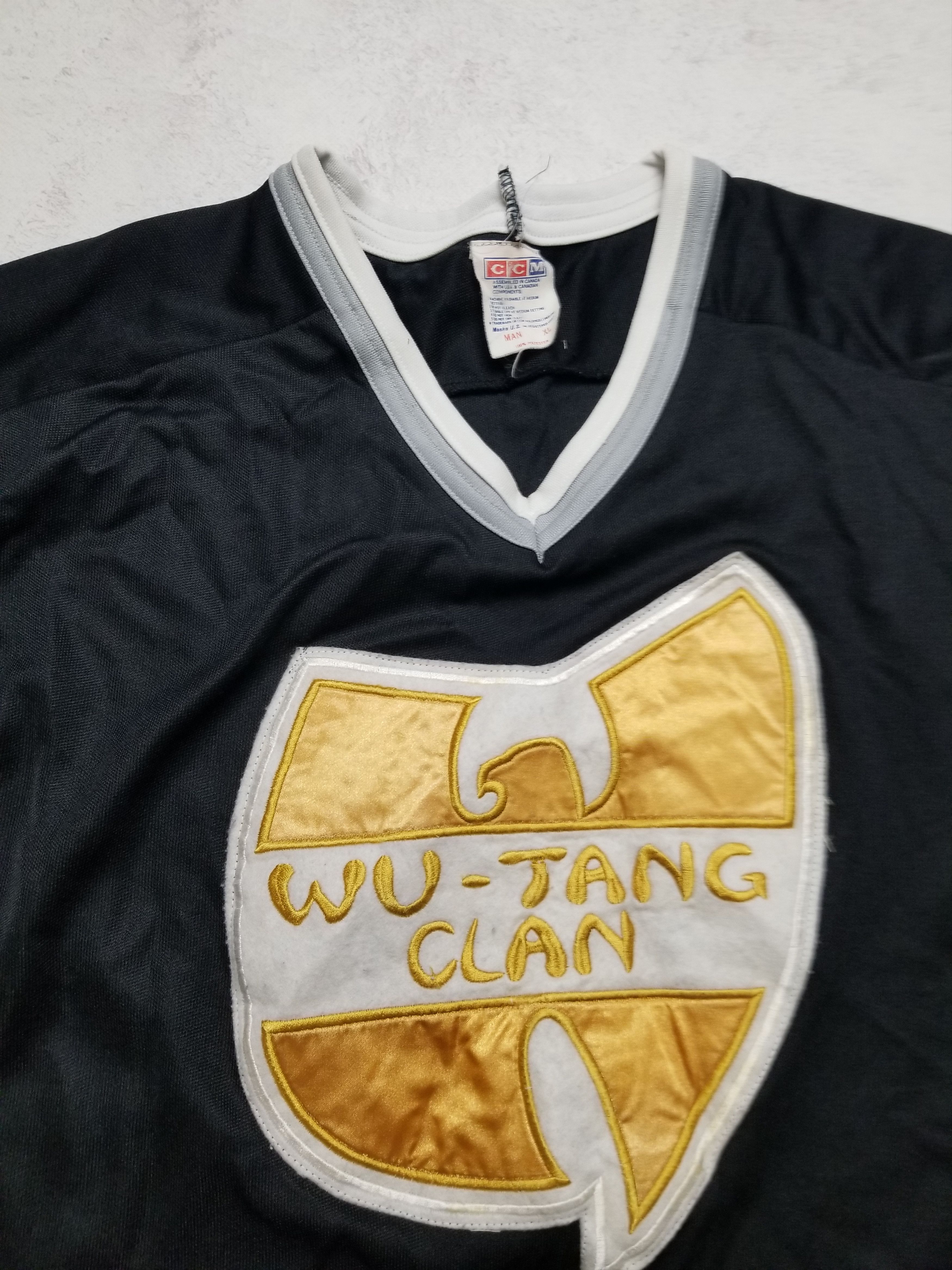 Ccm CCM Maska Wu-Tang Men’s 90’s Vintage Black and White Hockey Size US XL / EU 56 / 4 - 5 Thumbnail